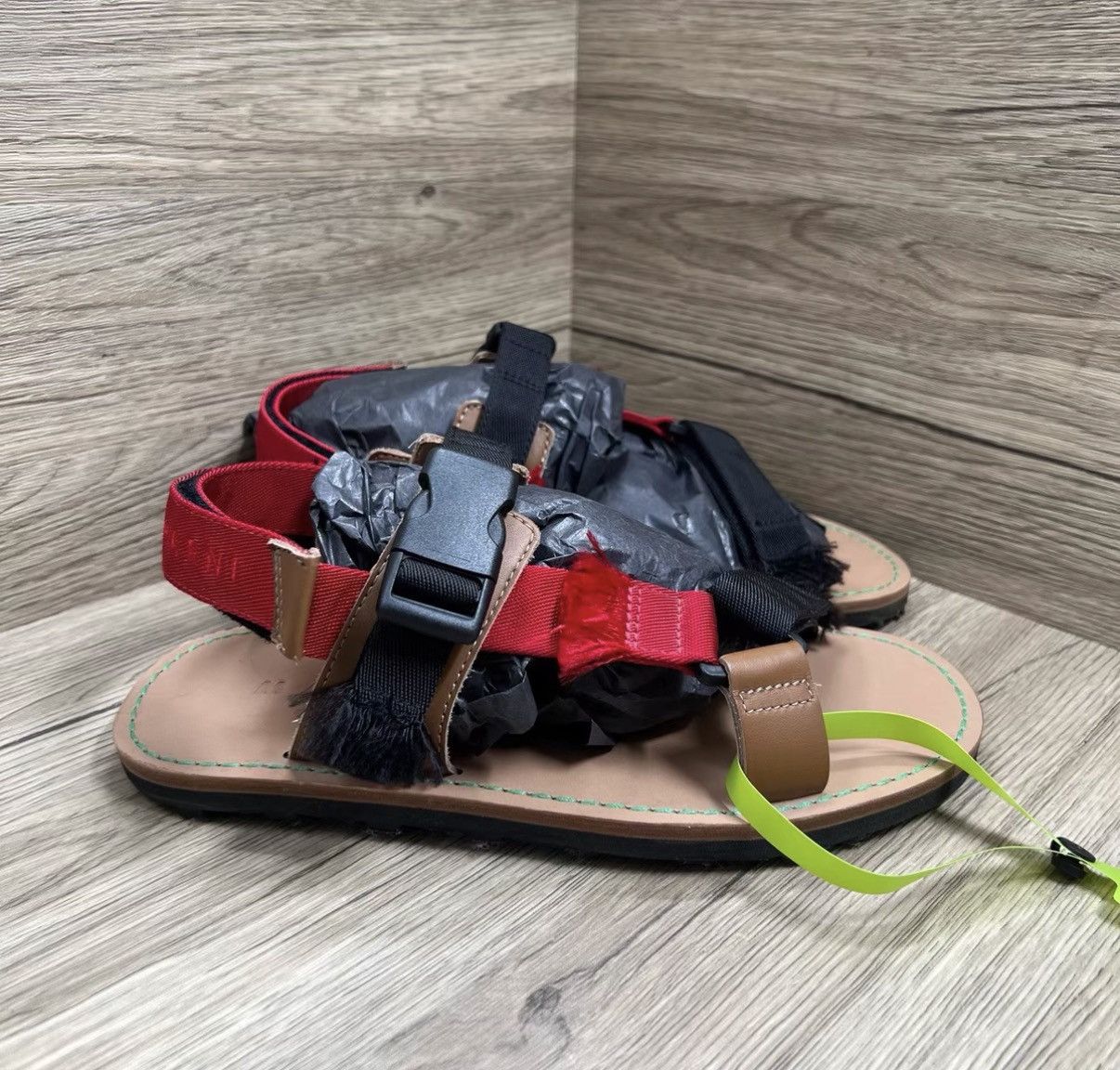 Marni Marni Black and Red Buckle Sandals J41 Size US 6.5 / EU 39-40 - 4 Thumbnail