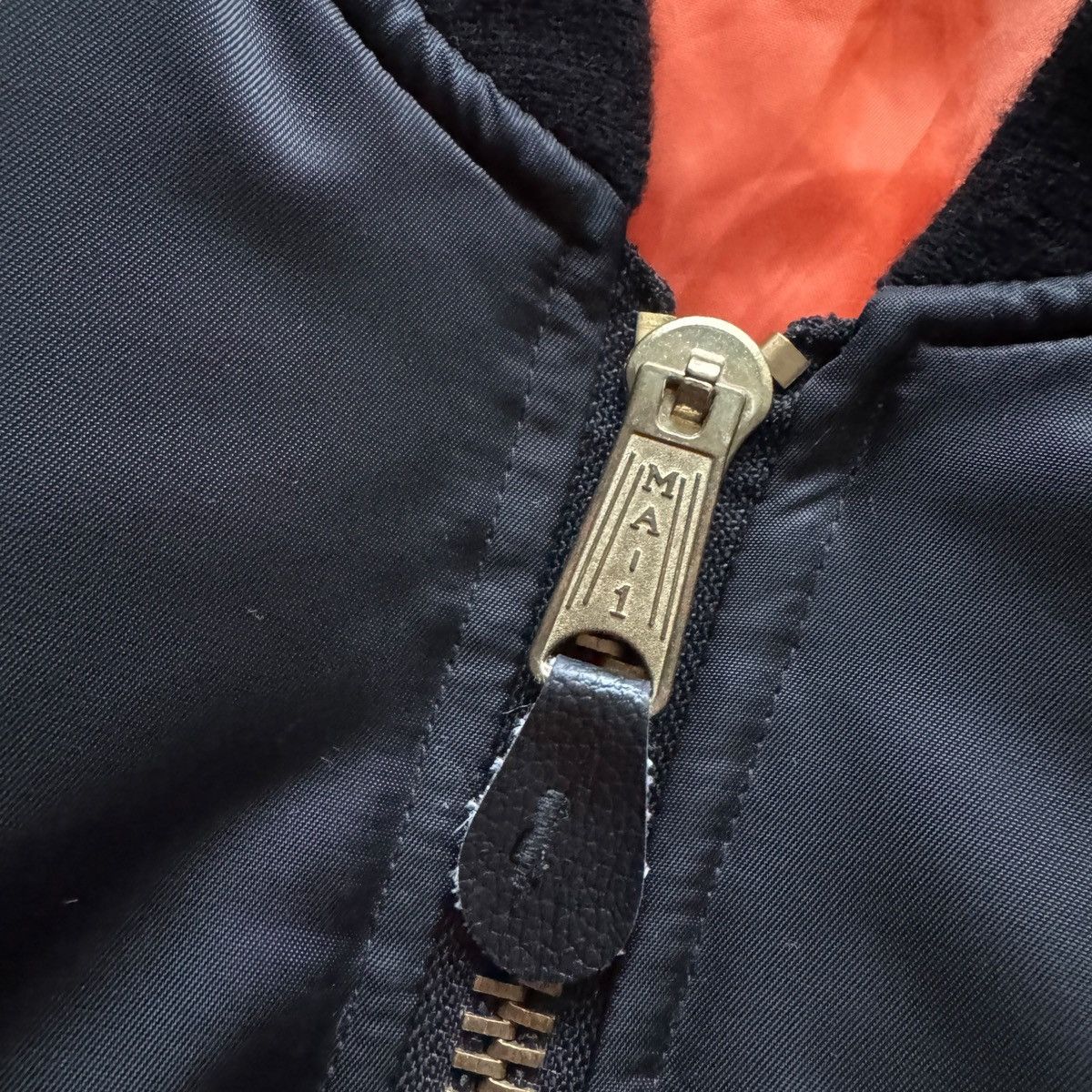 Vintage Vintage MA-1 Bomber Military Jacket Orange Lining Army Size US L / EU 52-54 / 3 - 5 Thumbnail