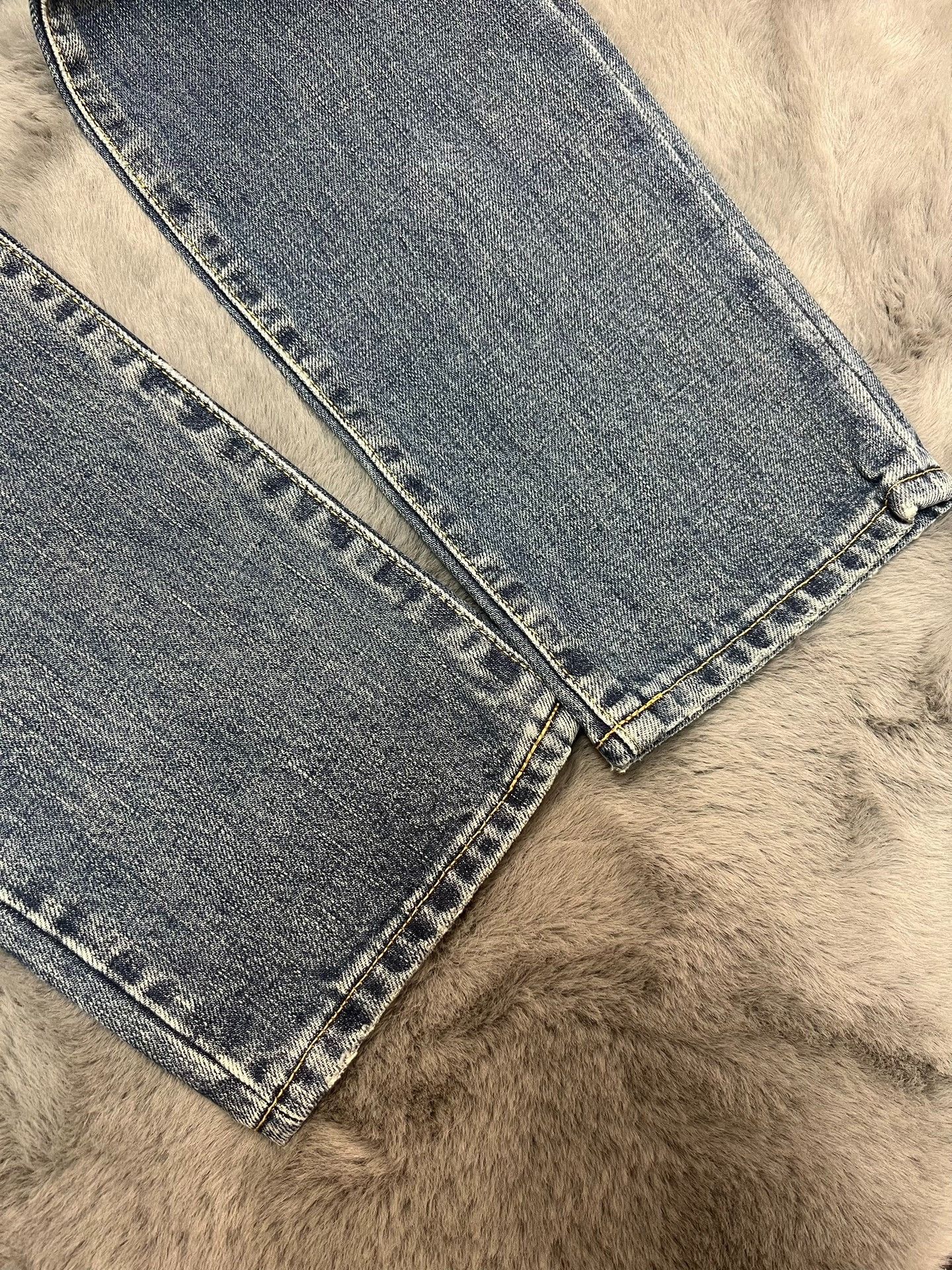 Saint Laurent Paris Saint laurent Washed blue knee-rubbed white crotch stitche Size US 31 - 6 Thumbnail
