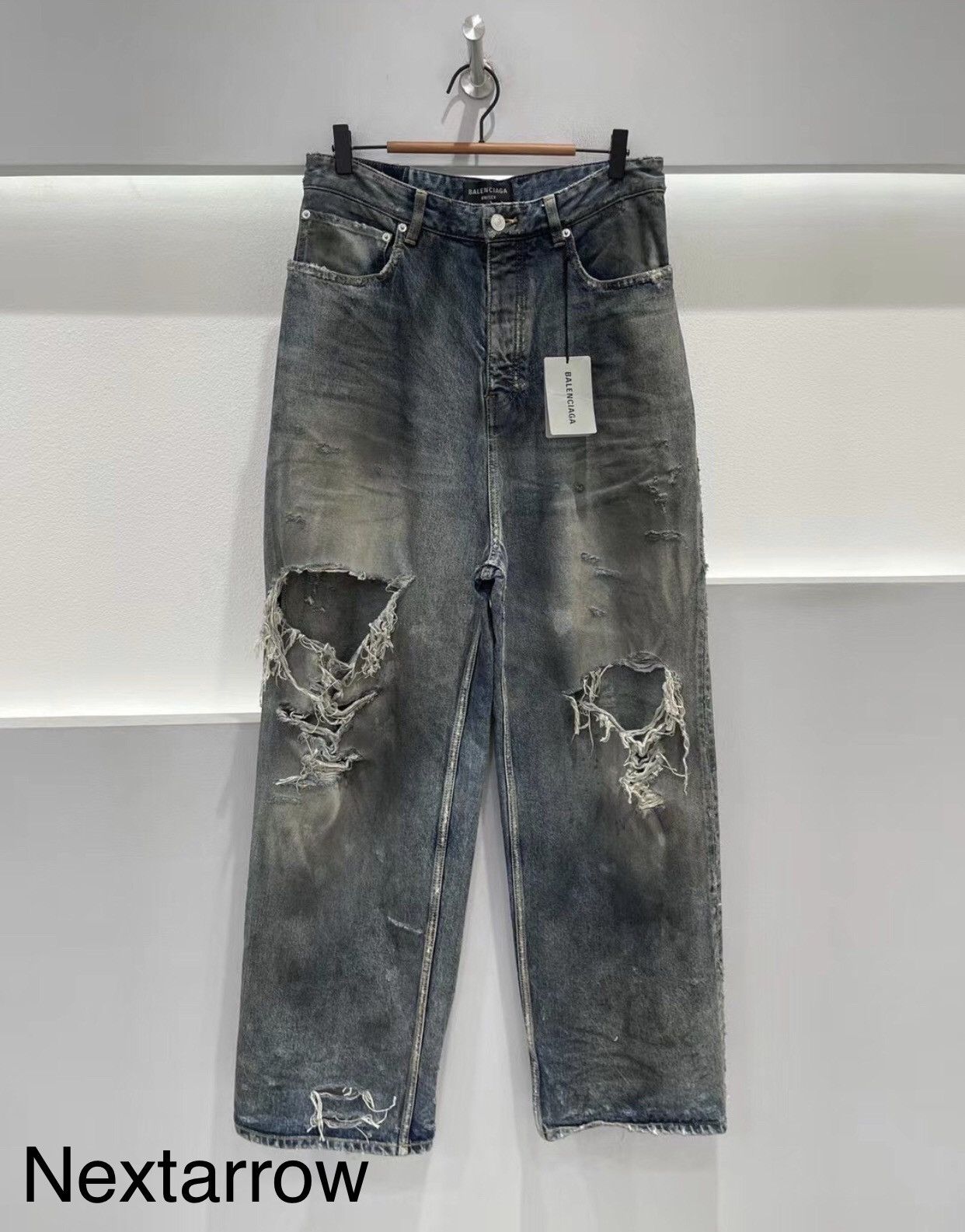 Balenciaga FW22 Large Baggy Jeans | Grailed