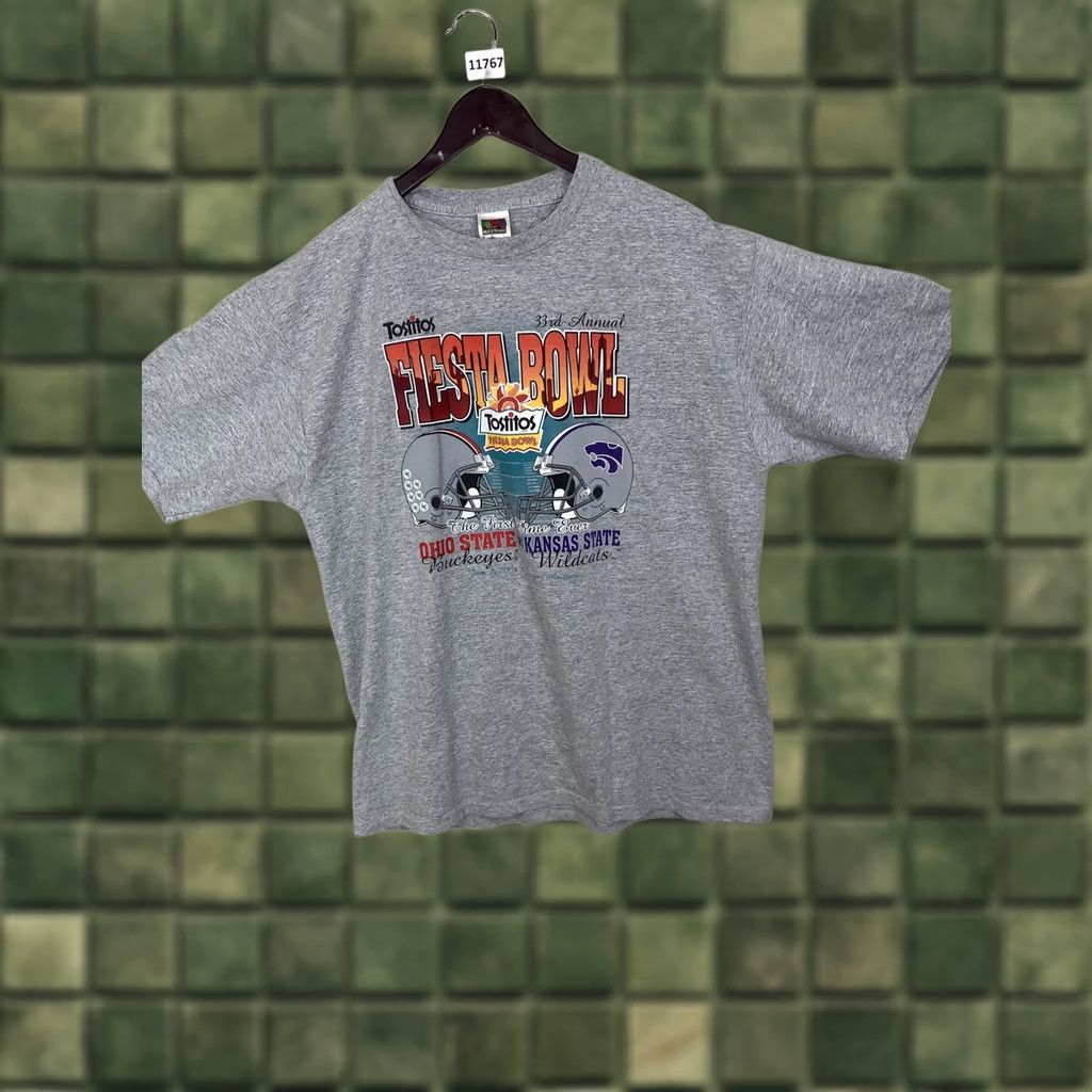 Fruit Of The Loom VINTAGE Y2K 2004 33rd Annual Fiesta Bowl Ohio State VS Kansas State Gray Graphic T Shirt XL Mens Kansas State Ohio State Football Shirt Size US XL / EU 56 / 4 - 1 Thumbnail