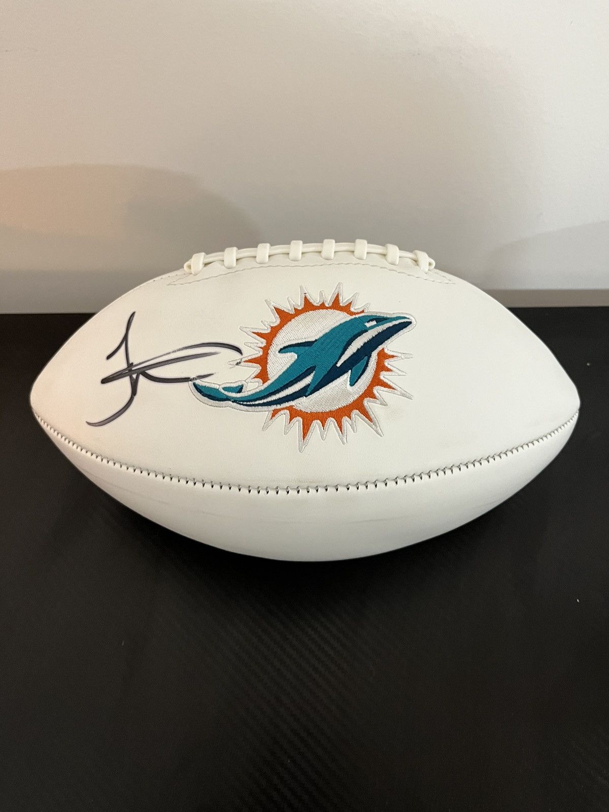NFL × Nike Tyreek Hill Signed Dolphins NFL Football Size ONE SIZE - 1 Thumbnail