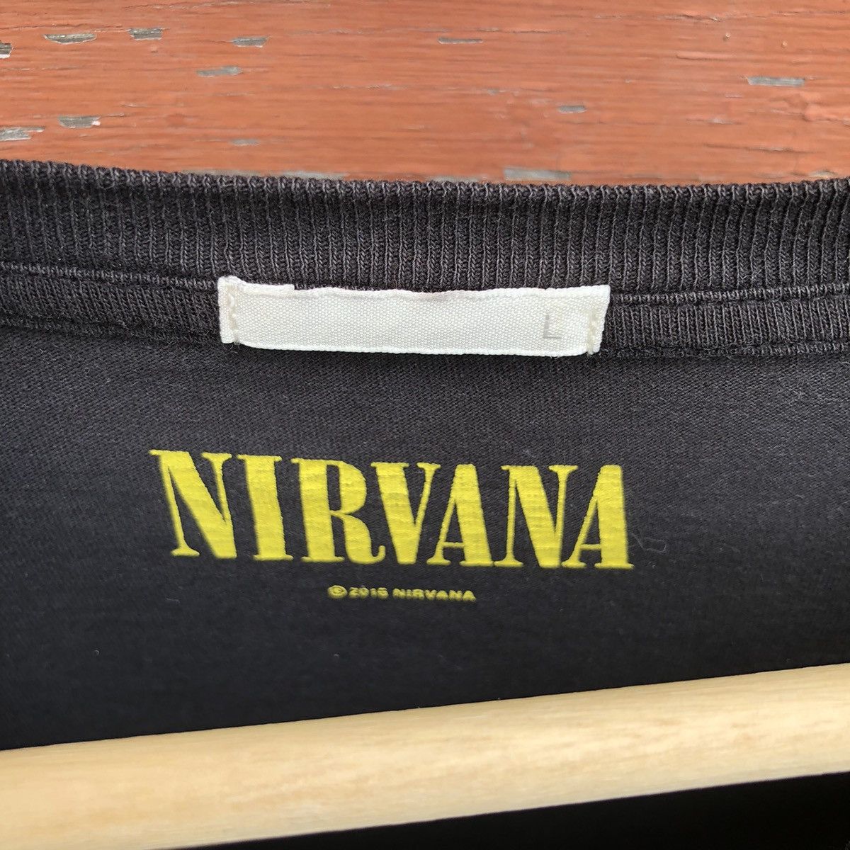 Band Tees 🔥Steals🔥 Distressed Nirvana Smile Tshirt Size US L / EU 52-54 / 3 - 7 Thumbnail