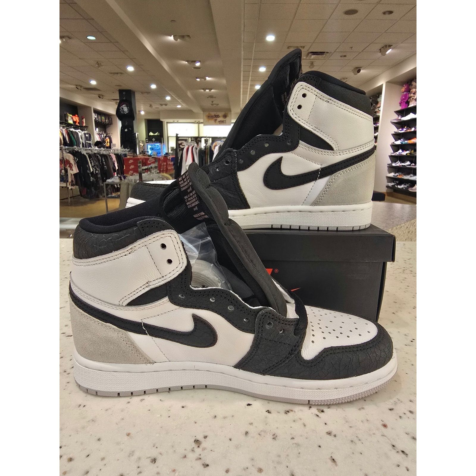 Jordan 1 Retro High OG Bleached Coral Stage Haze Grey Fog