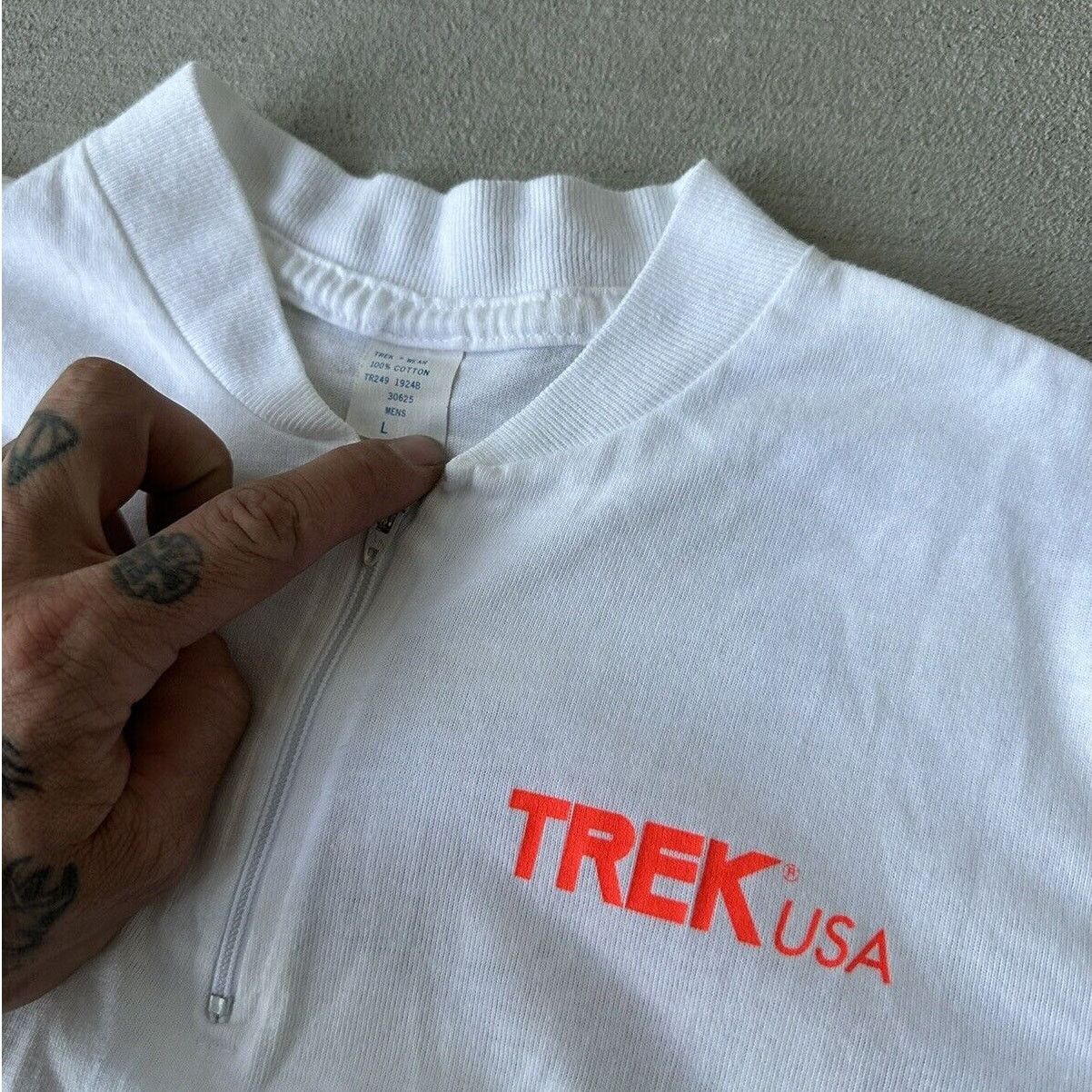 Vintage Vintage Trek Wear Fish Made In USA Jersey Men's L Size US L / EU 52-54 / 3 - 2 Thumbnail