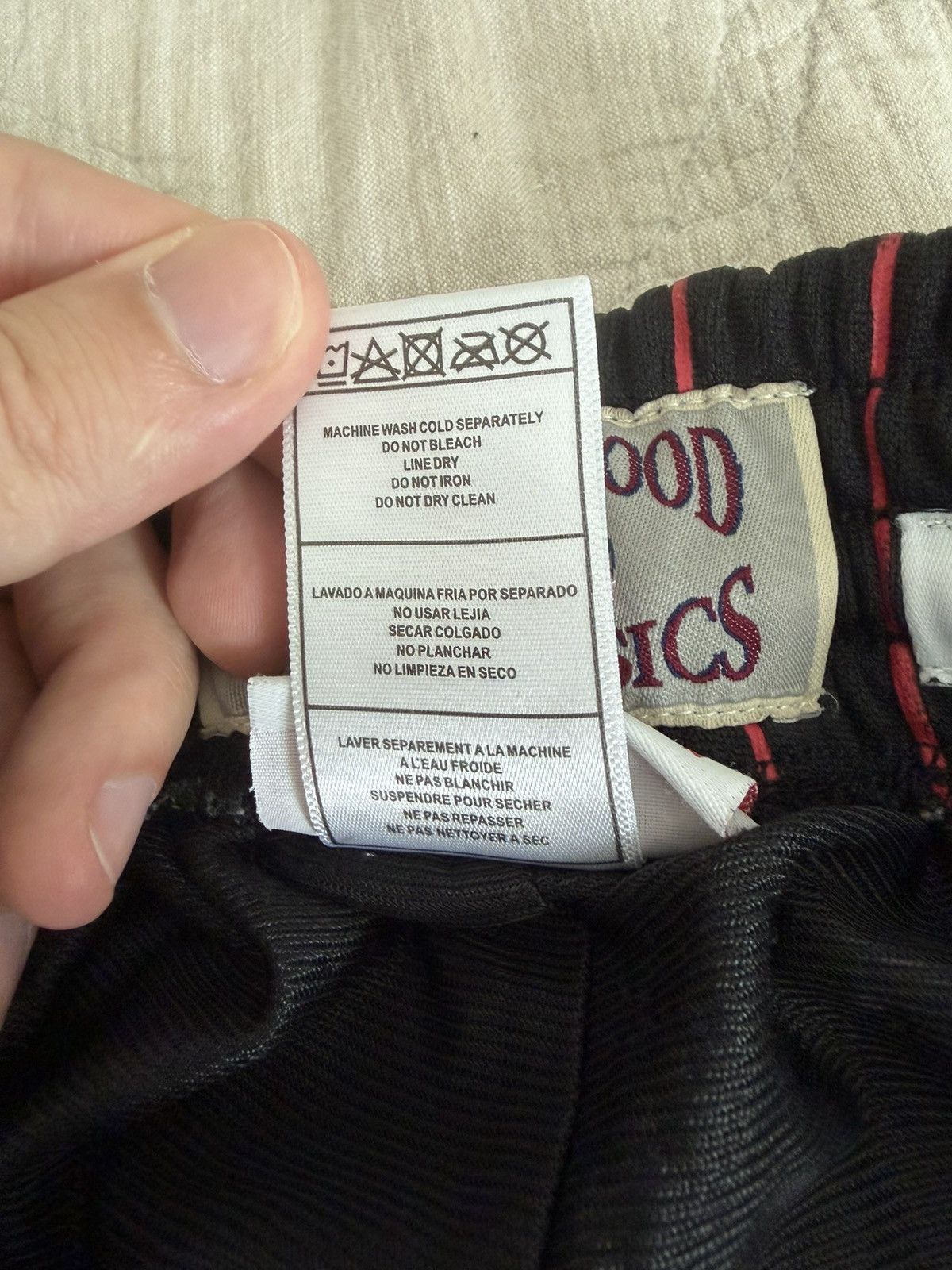 Mitchell & Ness 1996-1997 Chicago Bulls Shorts Size US 34 / EU 50 - 4 Thumbnail