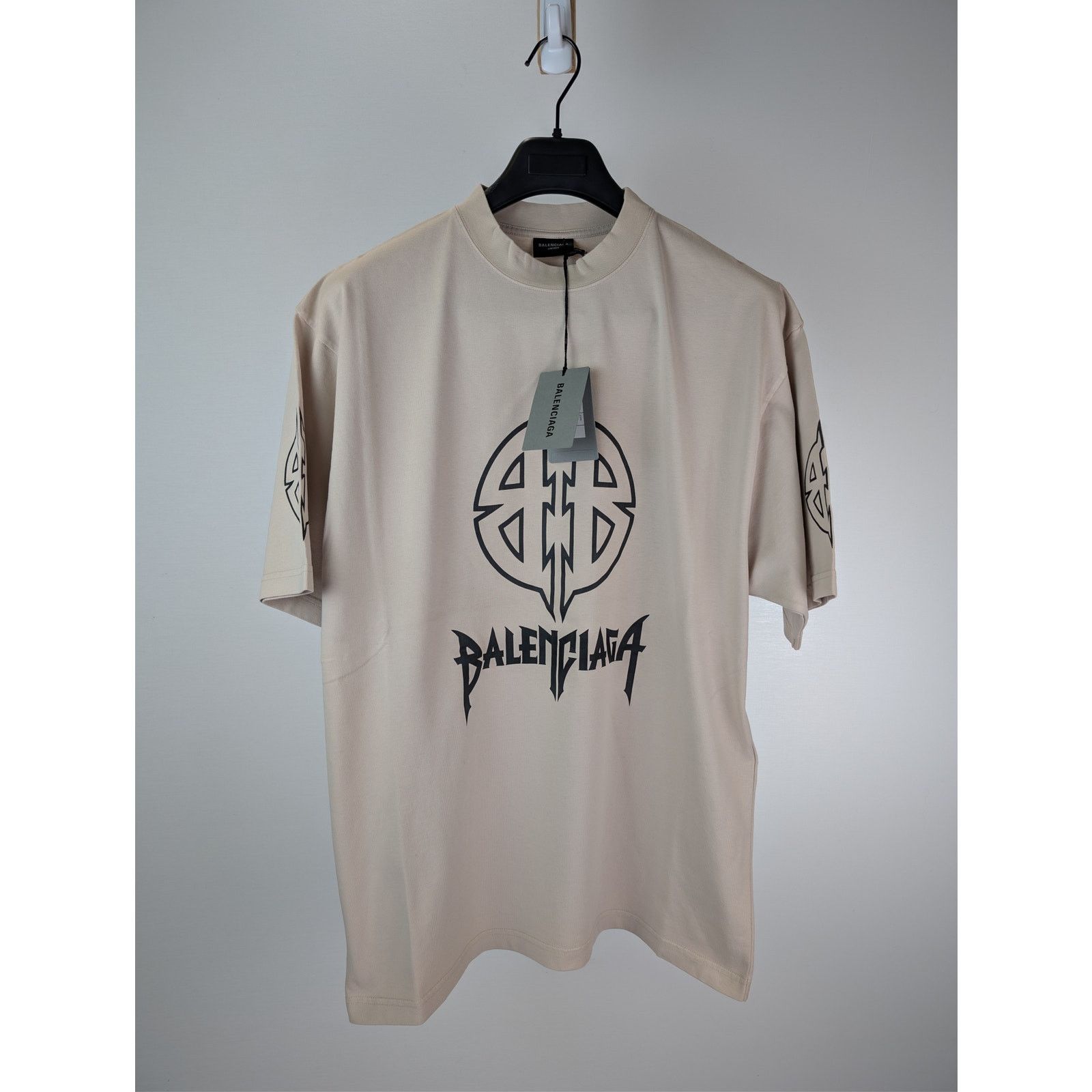 Balenciaga o1rshd1 Cotton Logo Medium Fit T-Shirt in Light Beige/Black Size US S / EU 44-46 / 1 - 2 Thumbnail