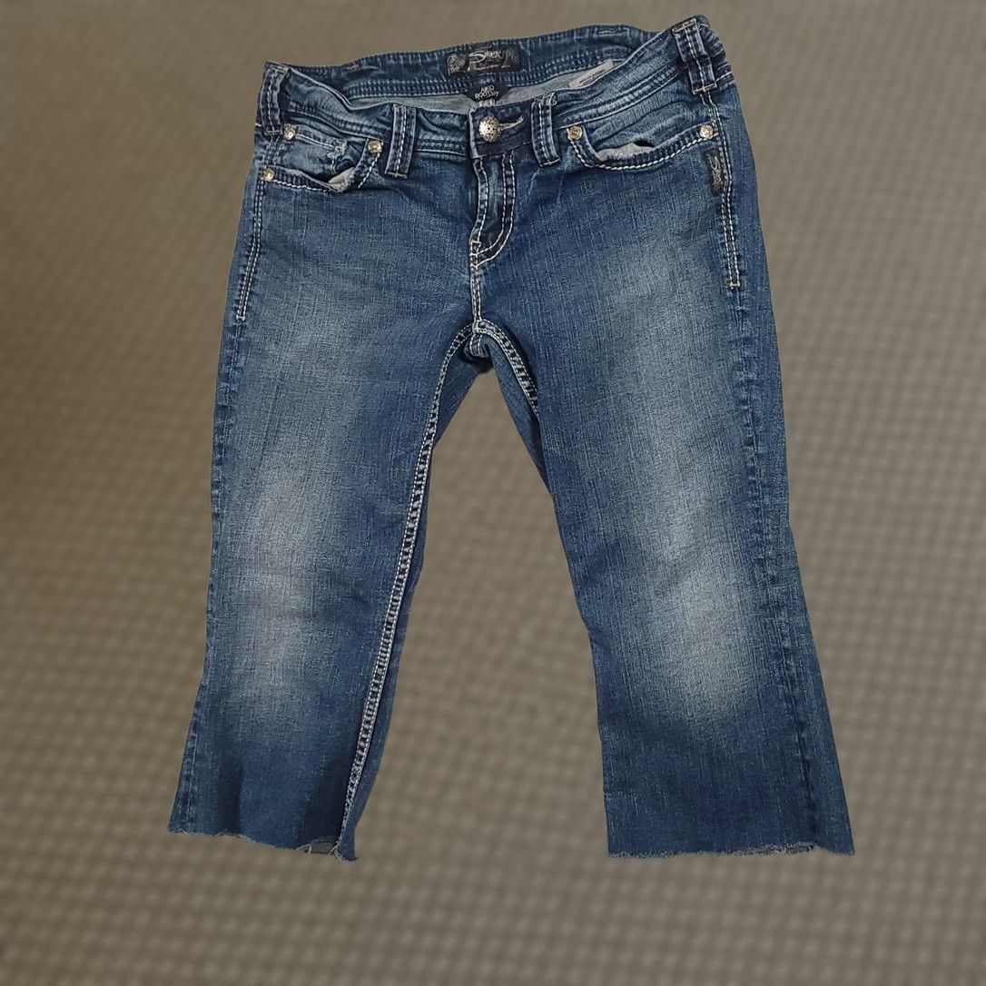 Silver Jeans Co. VINTAGE Silver Capri Womens 32 Blue Aiko Cut Off Jean Denim Distressed 18" Inseam Size 24" / US 00 / IT 34 - 1 Thumbnail