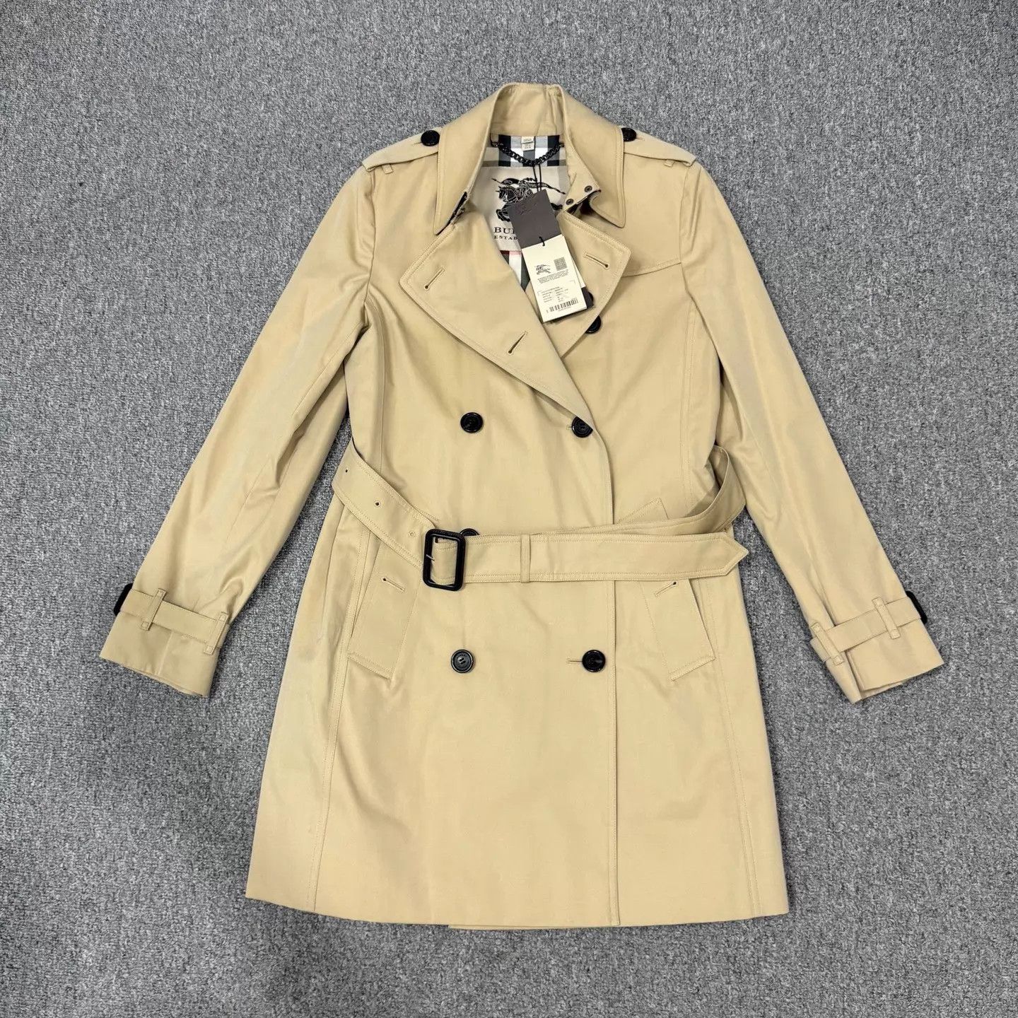 Burberry Burberry khaki trench coat UK8 new with tags Size S / US 4 / IT 40 - 1 Thumbnail