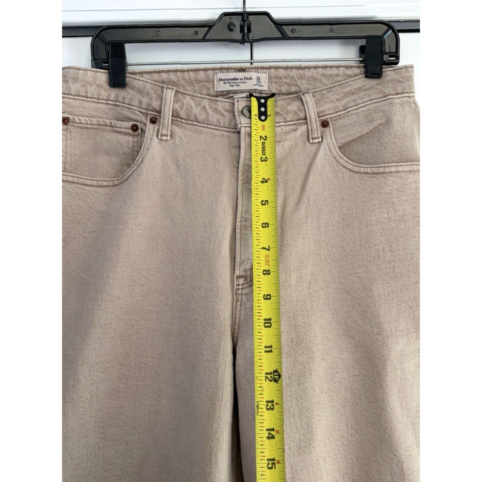 Abercrombie & Fitch Abercrombie & Fitch 90s Jeans Beige Denim Relaxed High Rise Waist size 31 Size 24" / US 00 / IT 34 - 3 Thumbnail