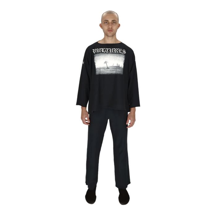 Ye vende su merch a $20 / Foto vía Yeezy