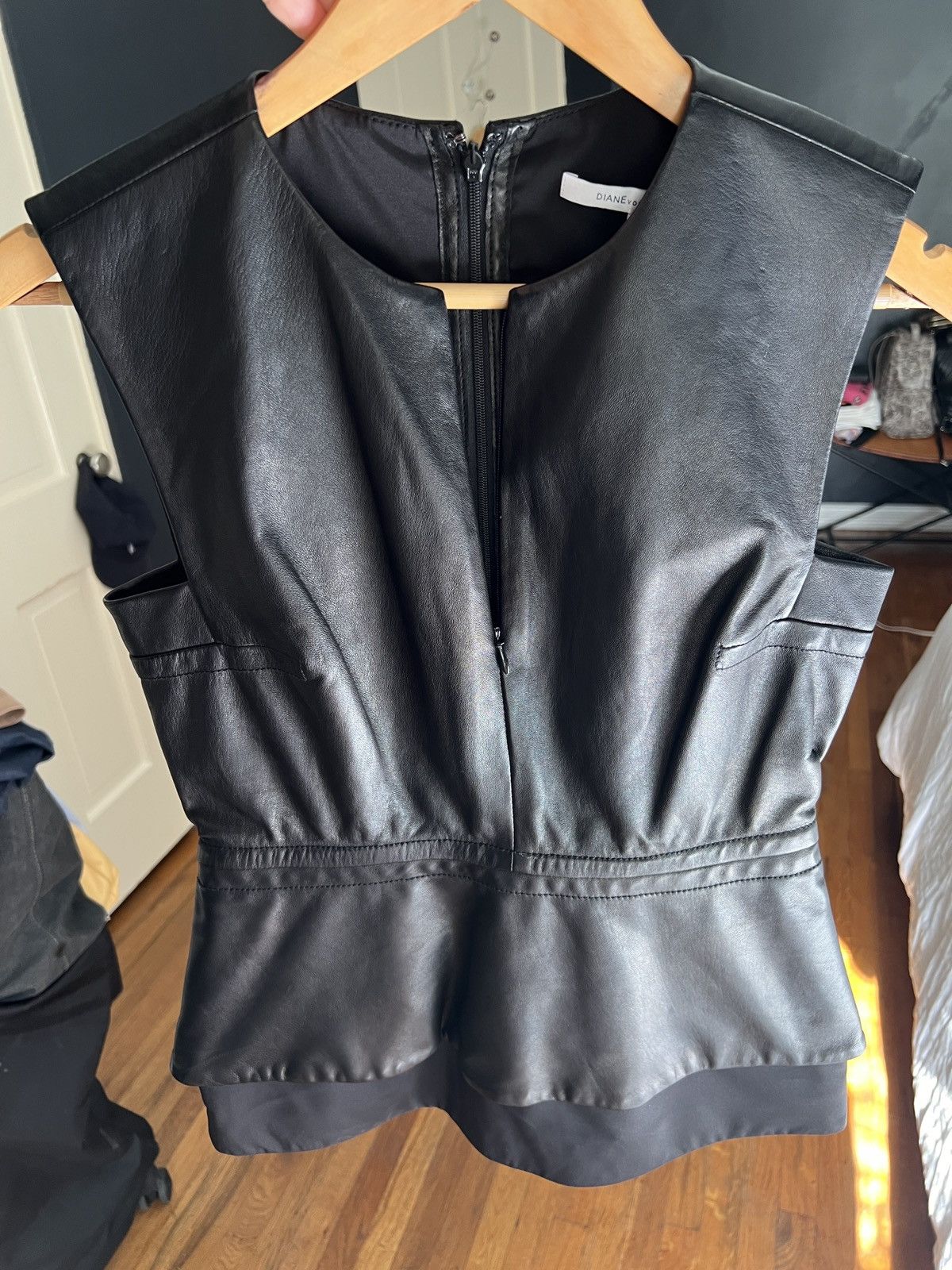 Diane von Furstenberg Diane Von Furstenberg Leather Vest Size S / US 4 / IT 40 - 4 Thumbnail
