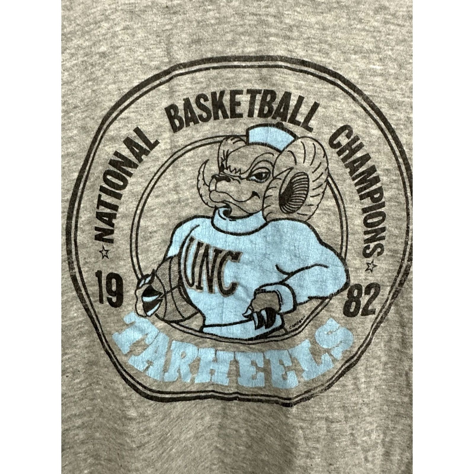 Hanes VTG 80s UNC Carolina Tar Heels 1982 Jordan NCAA Champions Paper Thin T-Shirt XL Hanes Gray Mens Short Sleeve Burnout 5050 Size US XL / EU 56 / 4 - 4 Thumbnail
