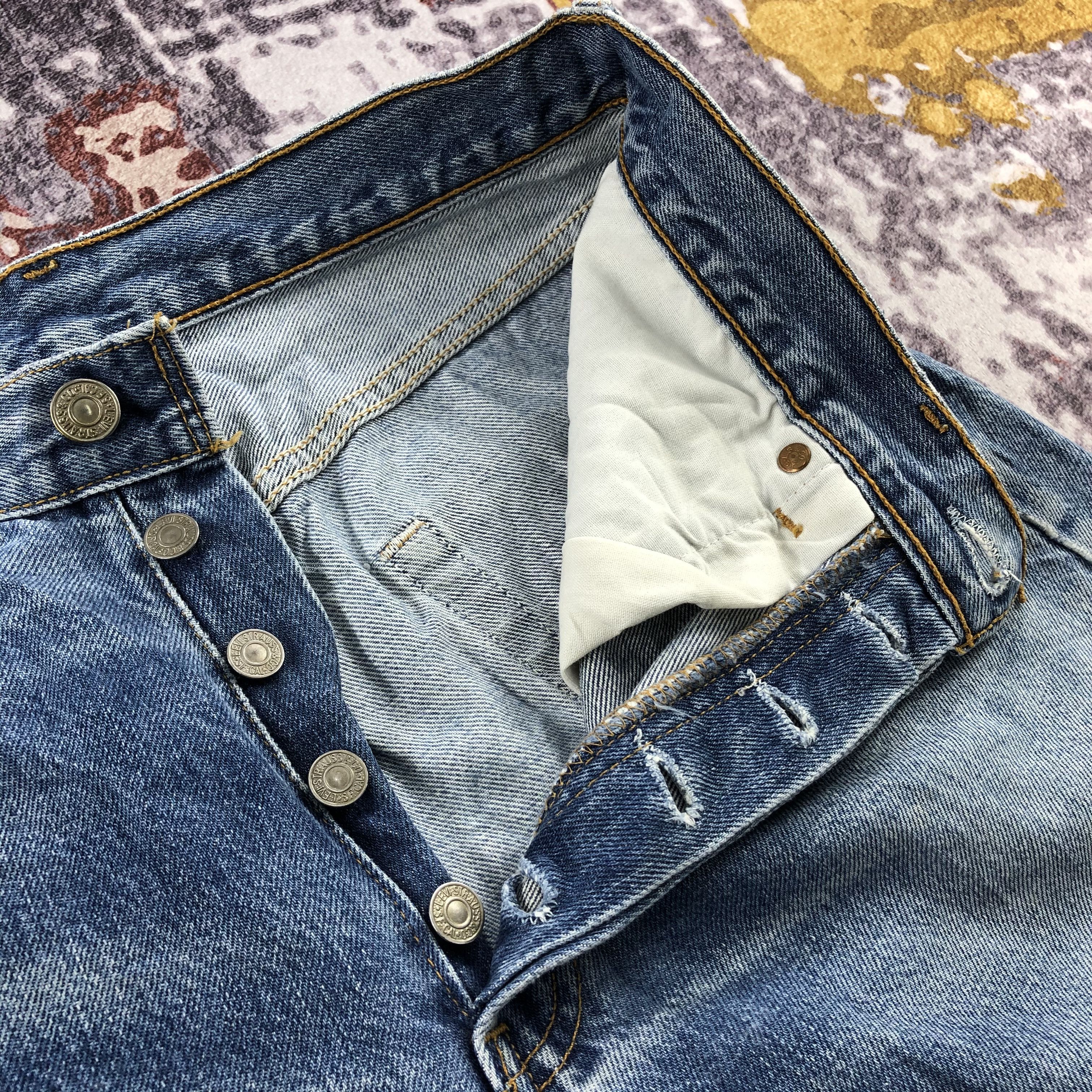 Levi's 90s Vintage Blue Wash Levis 501 Jeans-JM2244 Size US 30 / EU 46 - 12 Thumbnail