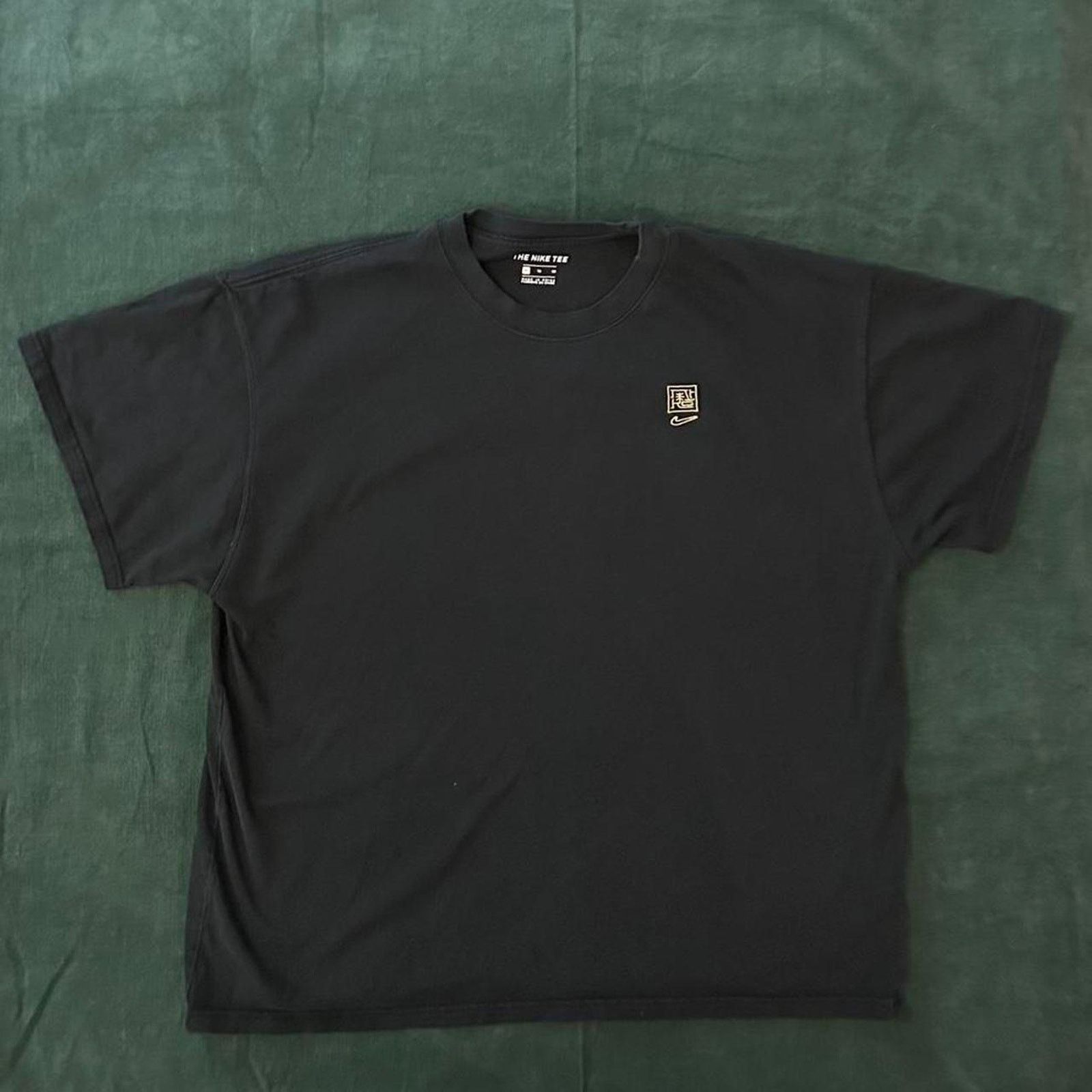 Nike Nike year of the dragon Size US XL / EU 56 / 4 - 1 Thumbnail