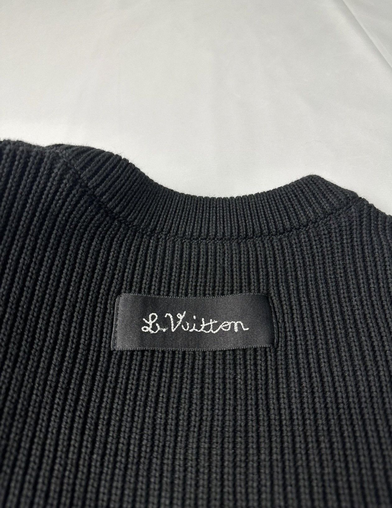 Louis Vuitton Louis Vuitton black doll sweater Nextarrow-2501 Size US XXL / EU 58 / 5 - 5 Thumbnail