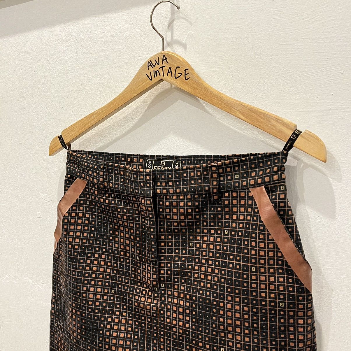 Fendi Vintage 90/Y2K Fendi Roma Mini Skirts Made In Italy Size 28" / US 6 / IT 42 - 3 Thumbnail