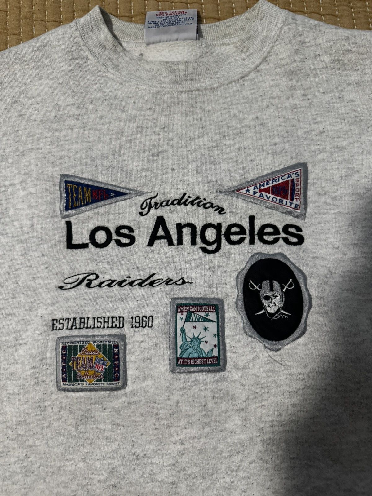 NFL Vintage Los Angeles Raiders Patchwork Sweater Size US M / EU 48-50 / 2 - 1 Thumbnail