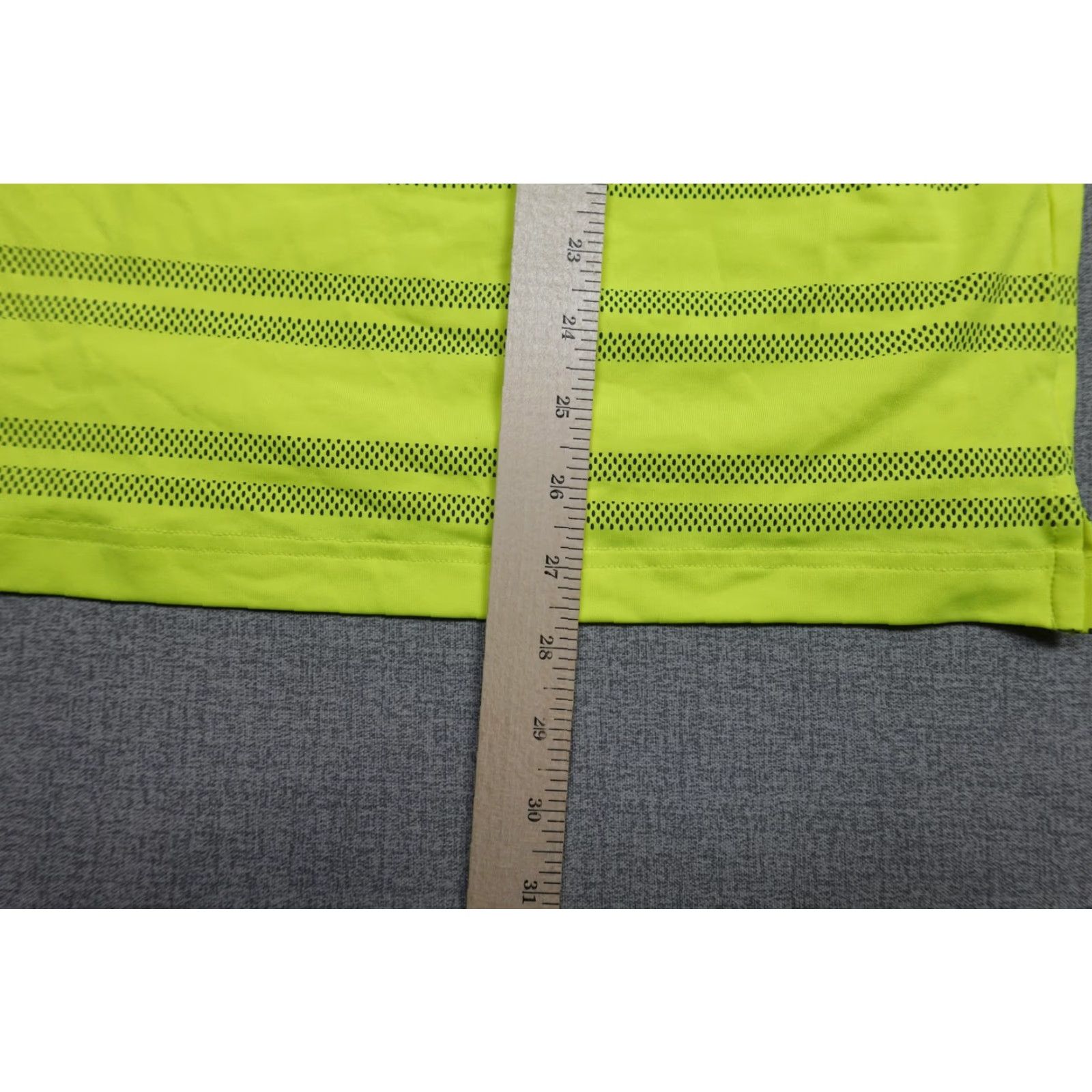 Under Armour Under Armour Polo Men S Small Yellow Striped Coldblack Golf Performance Stretch NWT Size US S / EU 44-46 / 1 - 7 Thumbnail