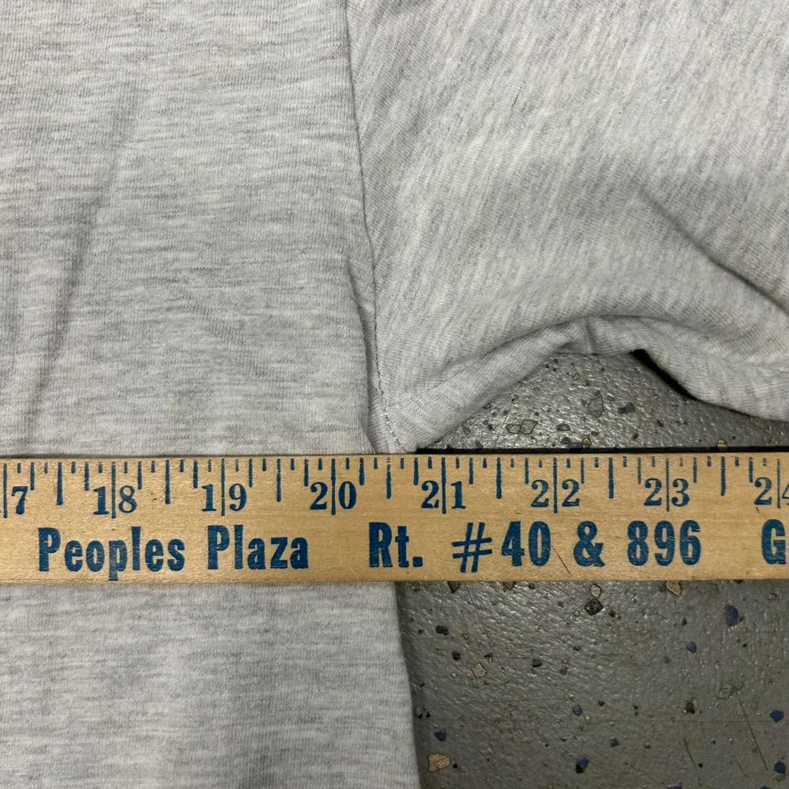 Other Grey and blue 90s football graphic tee Size US XL / EU 56 / 4 - 4 Thumbnail