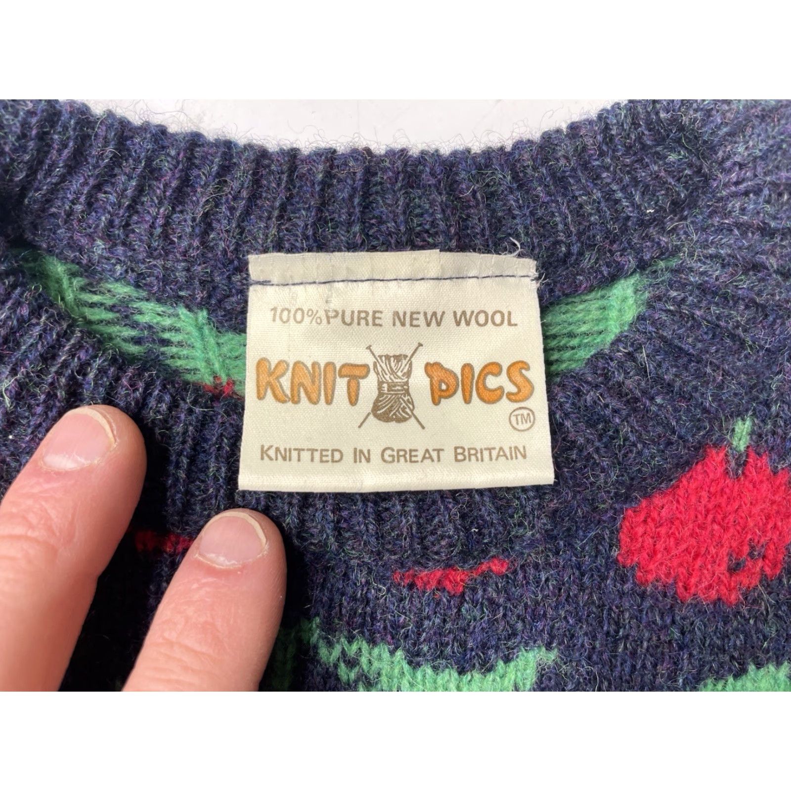 Vintage VINTAGE Knit Pics Jumper Wool Crew Neck Multicoloured Blue 80s Womens S/M Pullover Knit Abstract Cherry Cottagecore Size S / US 4 / IT 40 - 2 Thumbnail