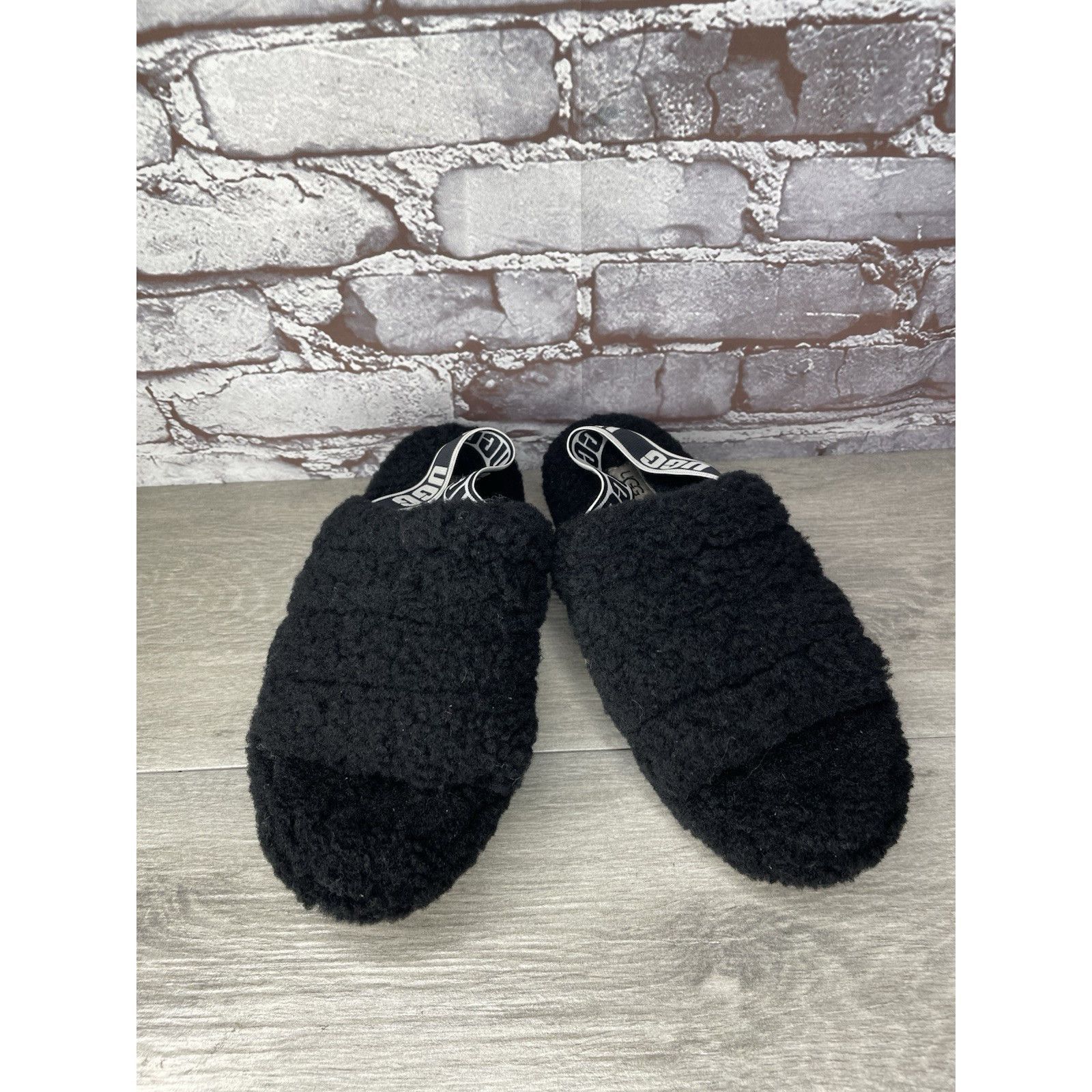 Ugg UGG Fluff Yeah Black Sheepskin Fur Slingback Slippers Sandal Size US 8 / IT 38 - 7 Thumbnail