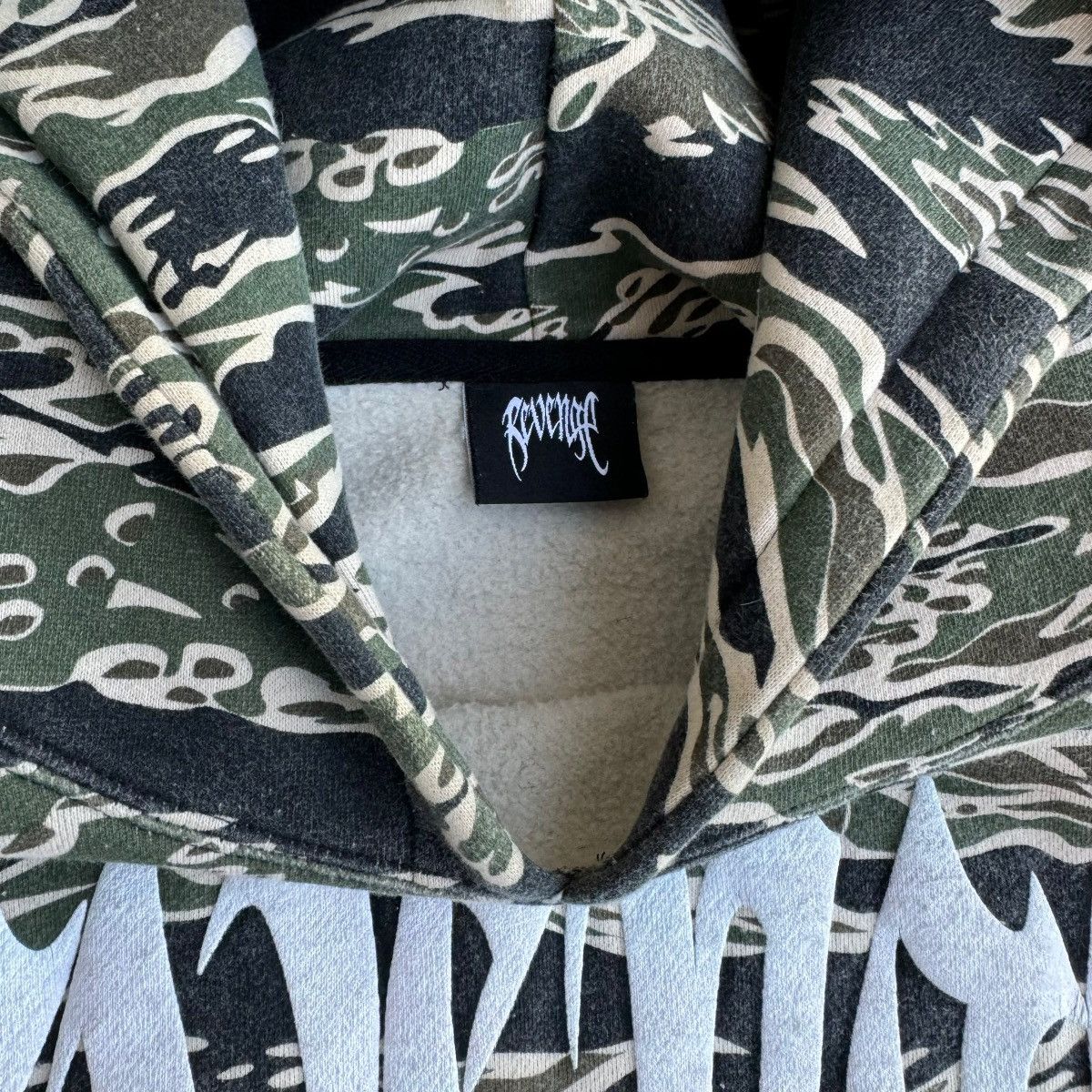 Rap Tees × Revenge Revenge xxxtentacion Camo Revenge Tiger Skull Hoodie Hype Size US M / EU 48-50 / 2 - 10 Thumbnail