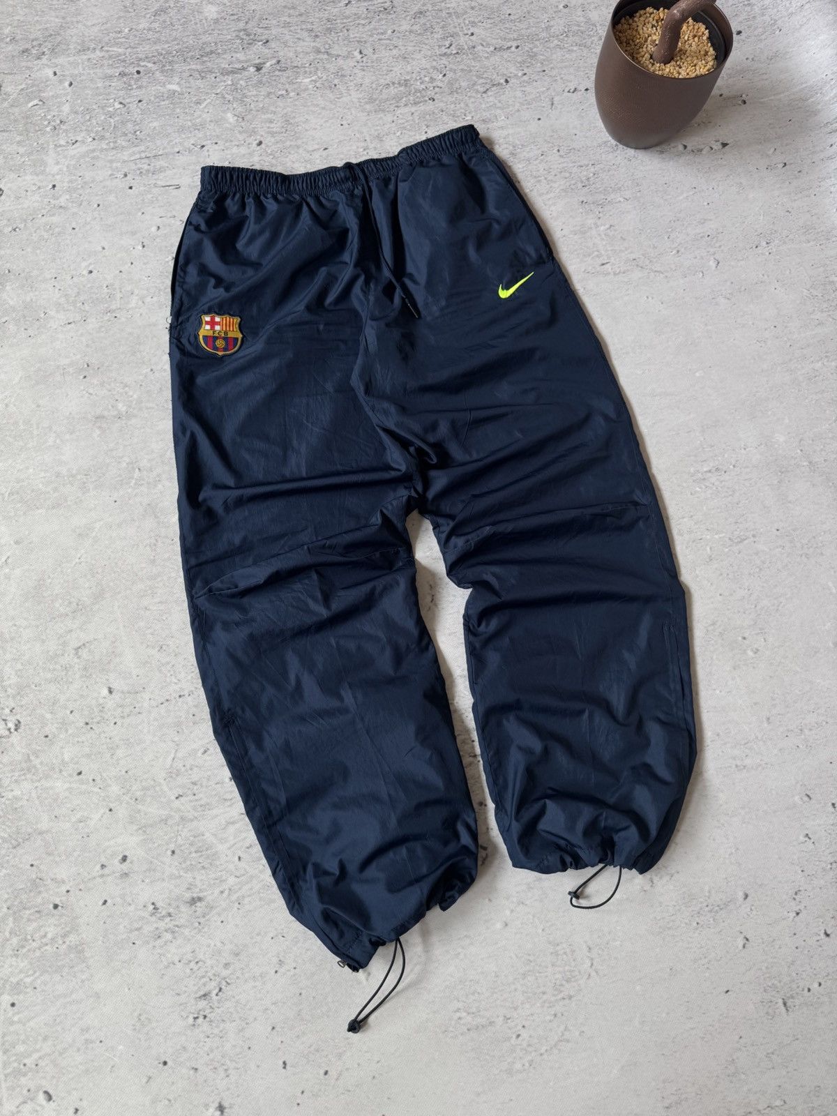 Nike × Vintage NIKE FCB BARCELONA NYLON VINTAGE K OVERSIZE BAGGY FIT PANTS Size US 32 / EU 48 - 1 Thumbnail