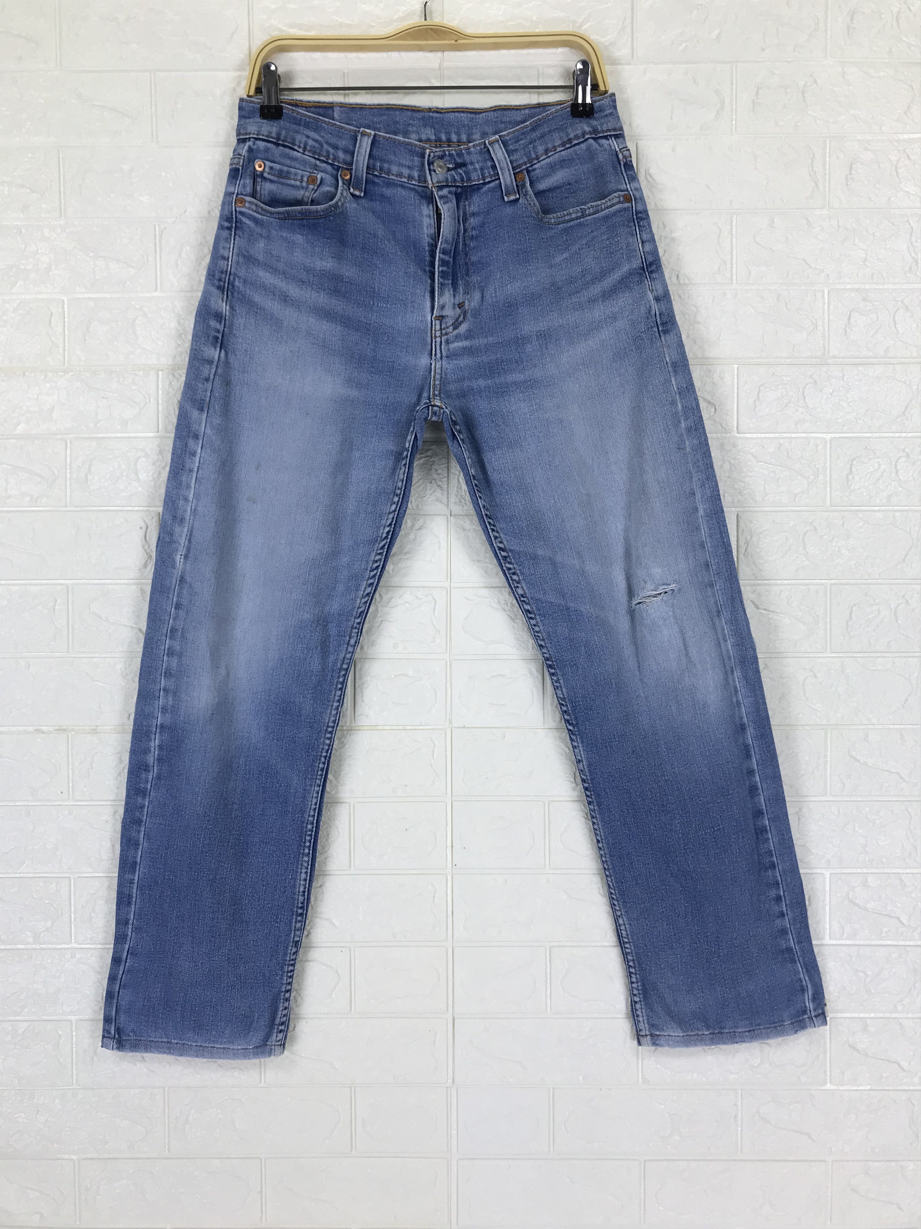 Levi's Vintage Levi's 513 Blue Washed Jeans Size US 30 / EU 46 - 1 Thumbnail