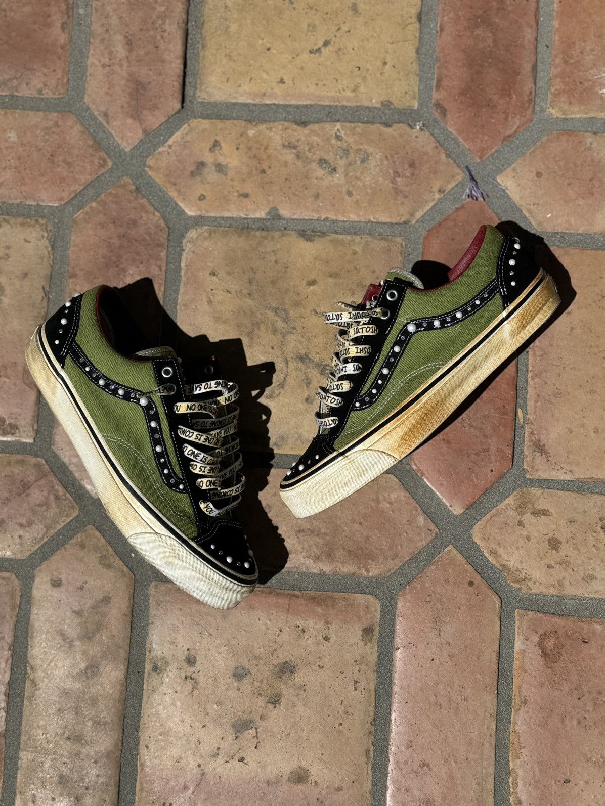 Satoshi Nakamoto × Vans Satoshi Nakamoto X Vans OTW old skool Size US 12 / EU 45 - 4 Thumbnail