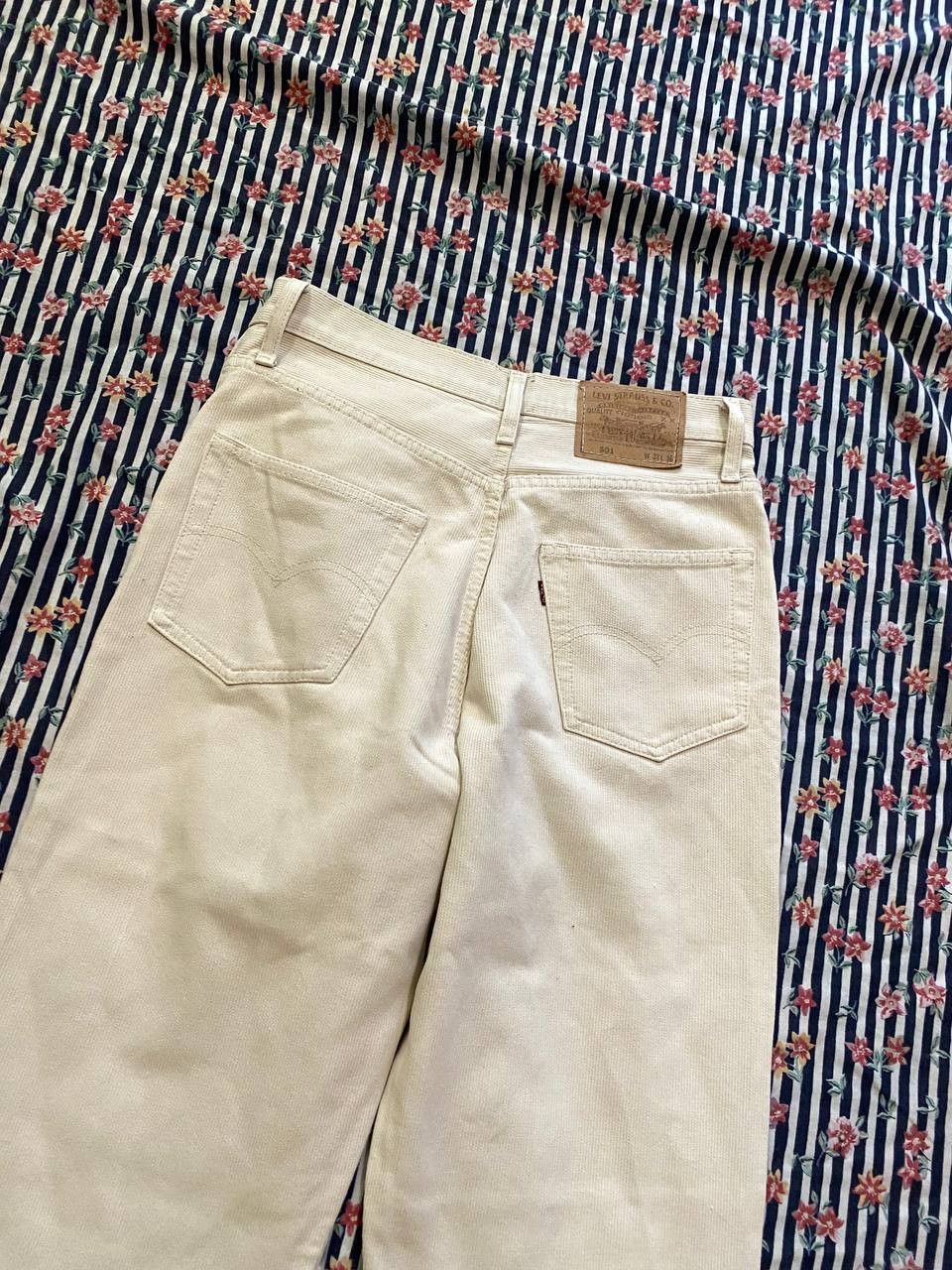 Levi's white vintage Levi's 501 jeans streetwear Y2K Size US 32 / EU 48 - 21 Thumbnail