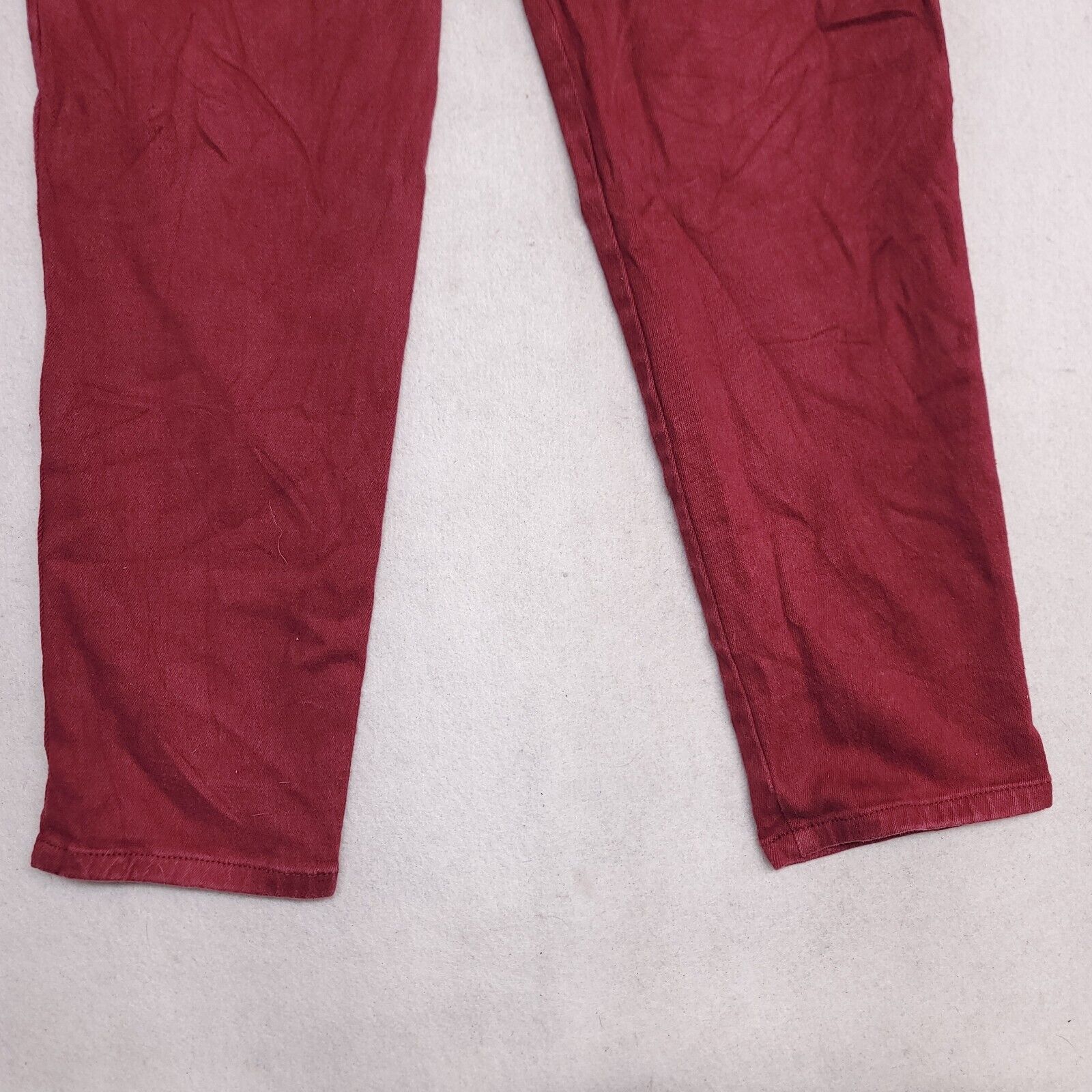 Gloria Vanderbilt Gloria Vanderbilt Button Denim Jeans Womens Size 10P Maroon Size 26" / US 2 / IT 38 - 4 Thumbnail