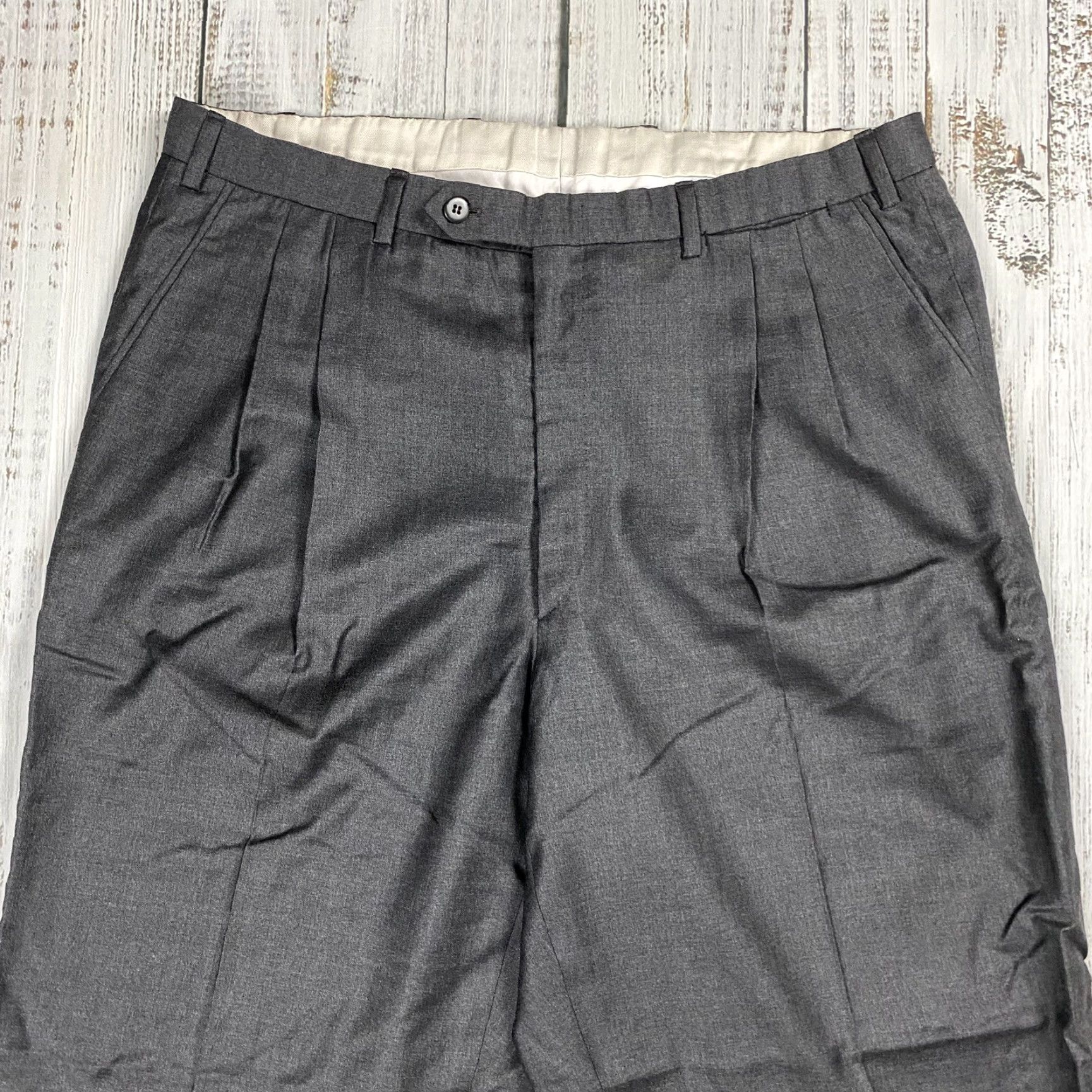 Brioni VINTAGE BRIONI ITALY MENS DRESS PANTS WOOL PLEATED FRONT GRAY 36 CLASSIC Size US 36 / EU 52 - 2 Thumbnail