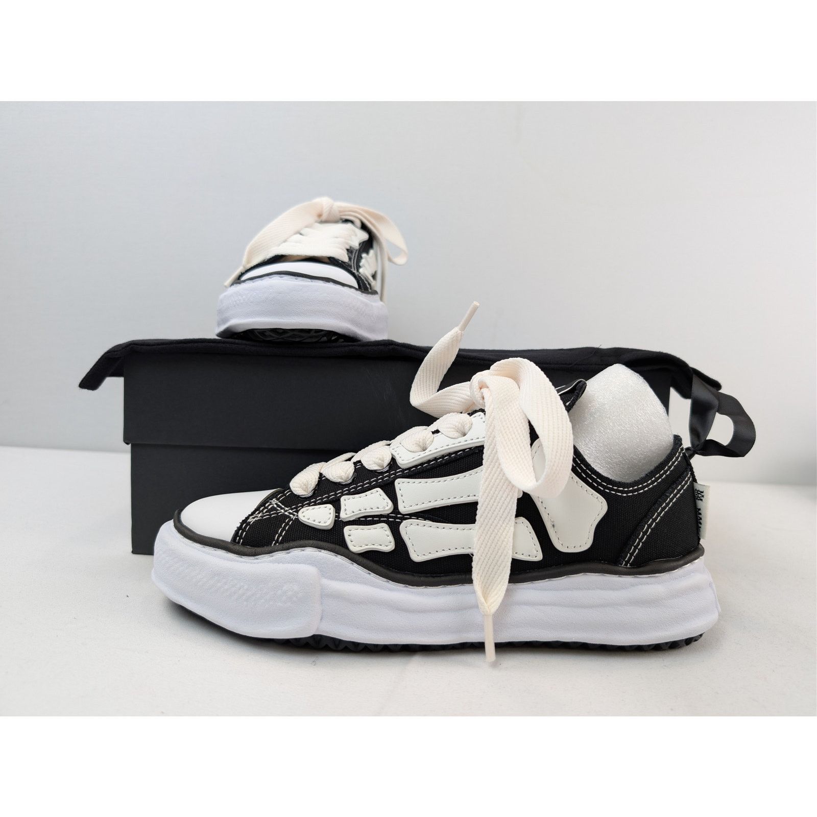 Amiri o1rshd1 Maison Mihara Yasuhiro Low-Top Sneakers in Black Size US 11 / EU 44 - 20 Thumbnail
