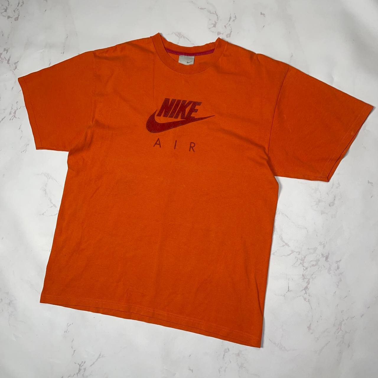 Nike Nike × Vintage Vintage Nike Big Logo T-Shirt L Size Size US L / EU 52-54 / 3 - 2 Thumbnail