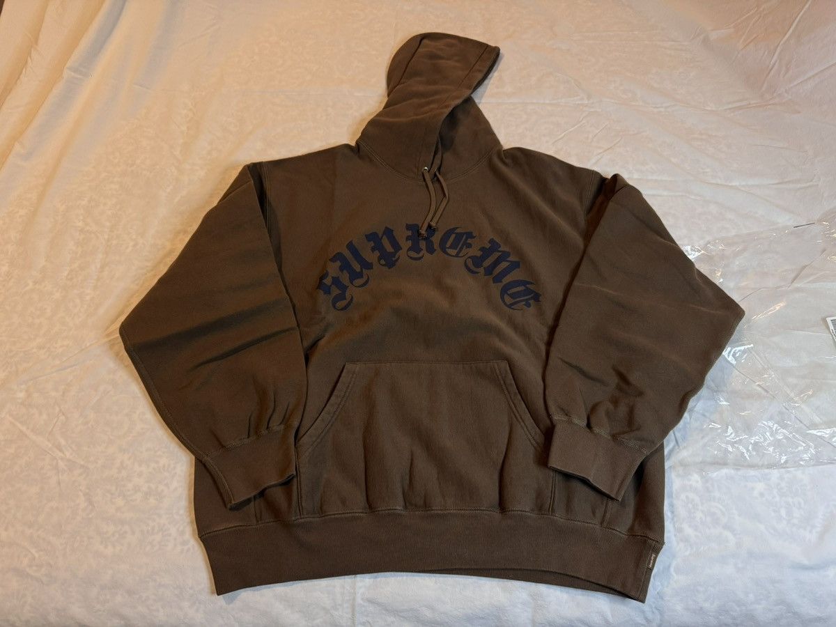 Supreme Supreme Dusty Brown Large Old English Hooded Sweatshirt Size US L / EU 52-54 / 3 - 1 Thumbnail