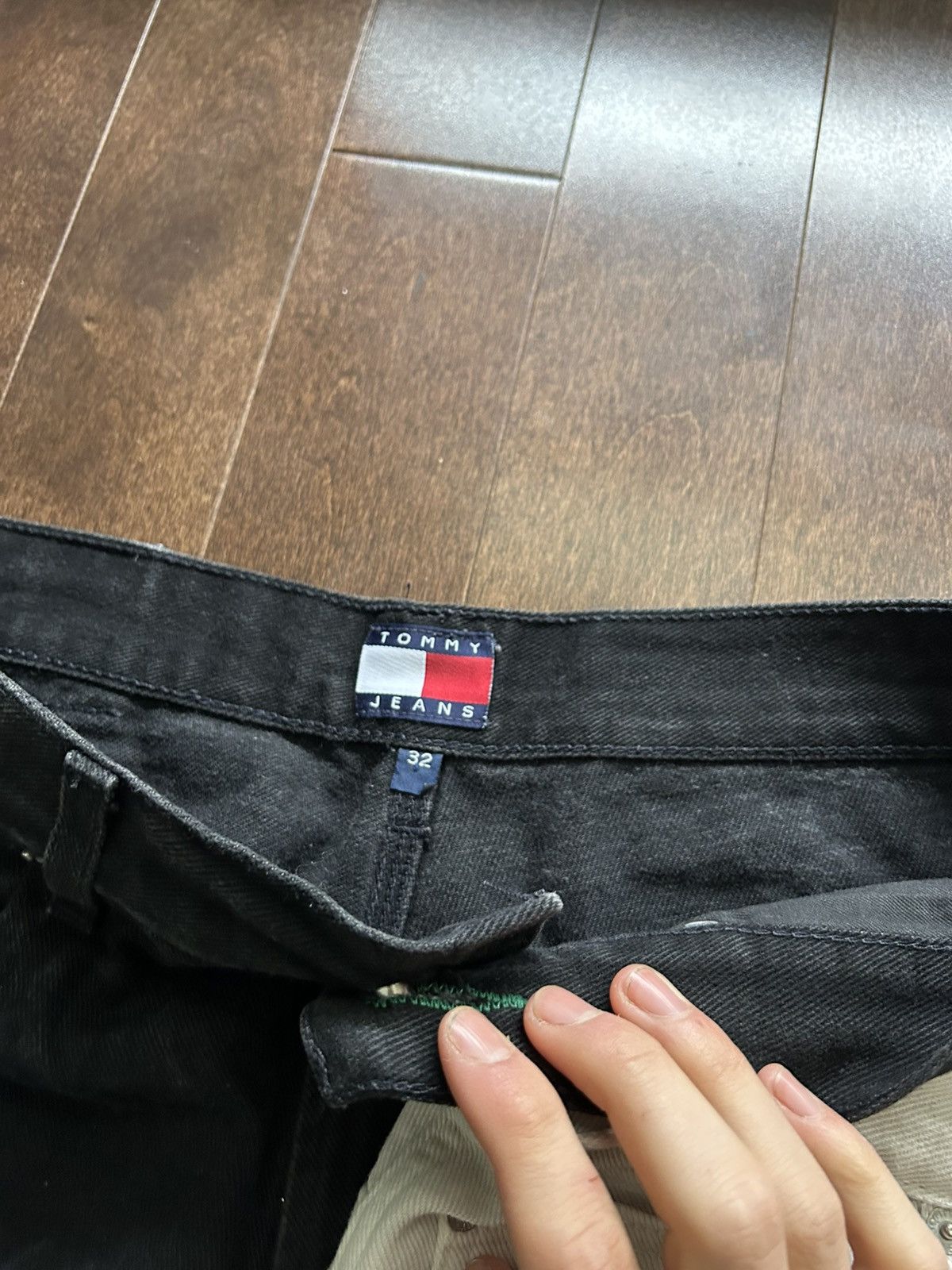 Tommy Hilfiger Vintage 90’s Tommy Hilfiger Super Baggy Jorts PACK Size US 32 / EU 48 - 5 Thumbnail