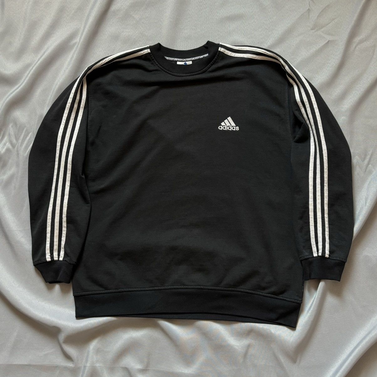 Adidas Adidas vintage sweatshirt rare black large Size US L / EU 52-54 / 3 - 1 Thumbnail