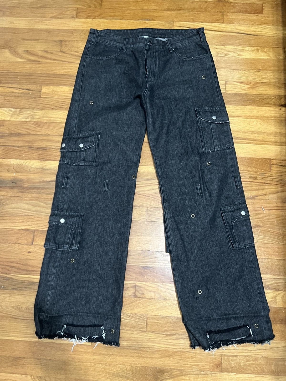 image of Les Demons Portent/fait Par Lui Japanese Cargo Denim in Black, Men's (Size 36)