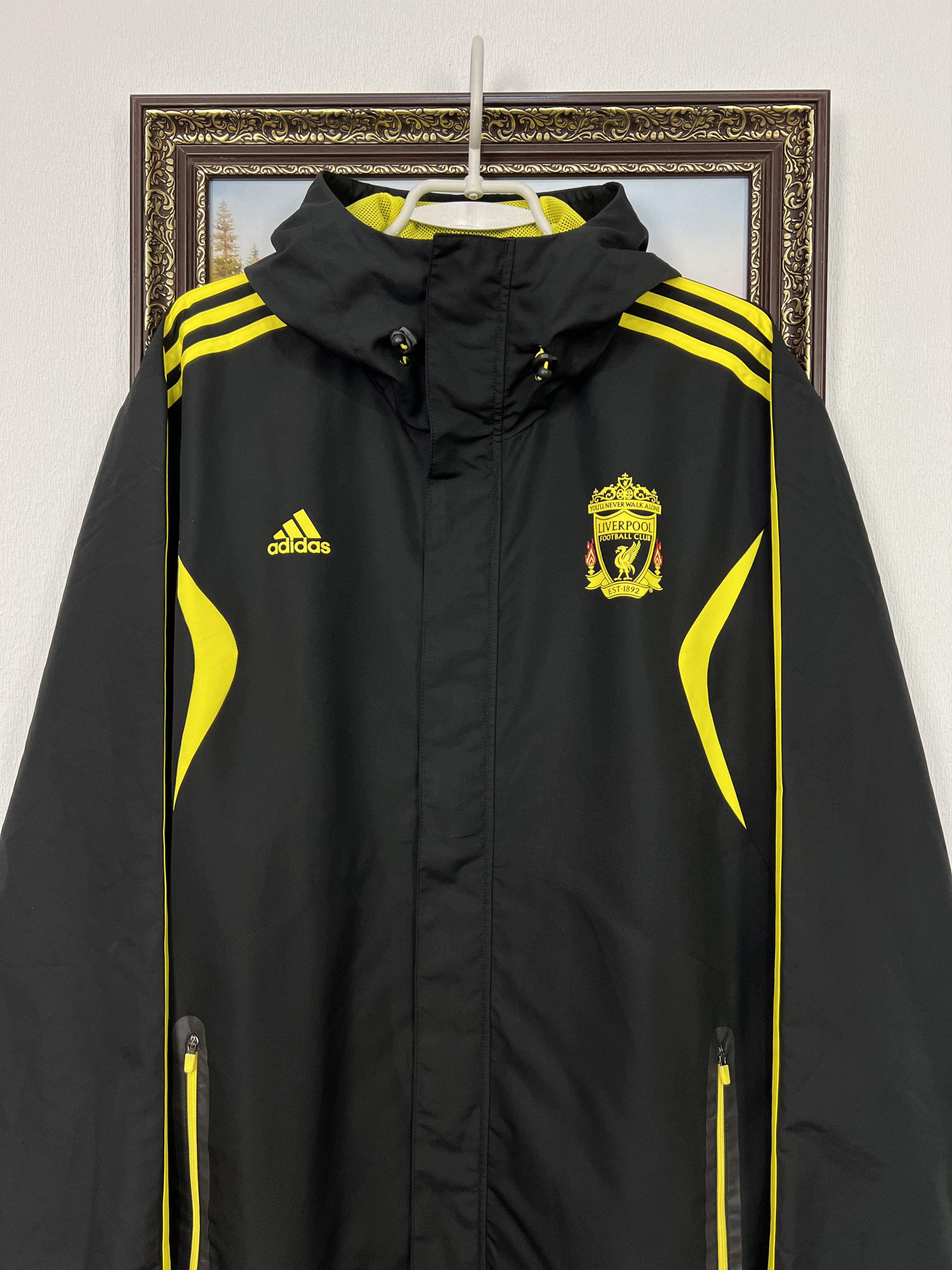 Adidas Vintage Adidas Liverpool Football Jacket Soccer Hooded Size US L / EU 52-54 / 3 - 2 Thumbnail
