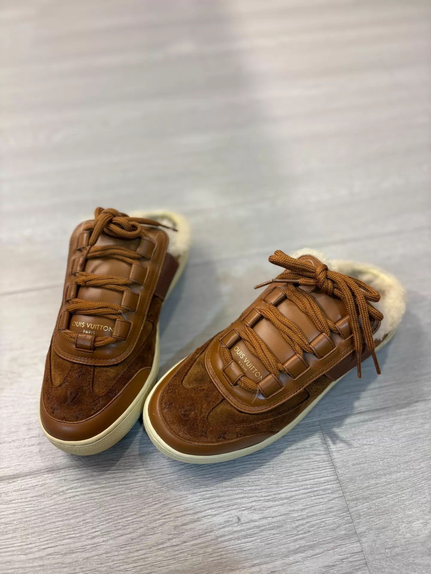 Louis Vuitton LV Deep Brown Suede Allover Logo Fur Slippers 39 Size US 8.5 / IT 38.5 - 1 Thumbnail