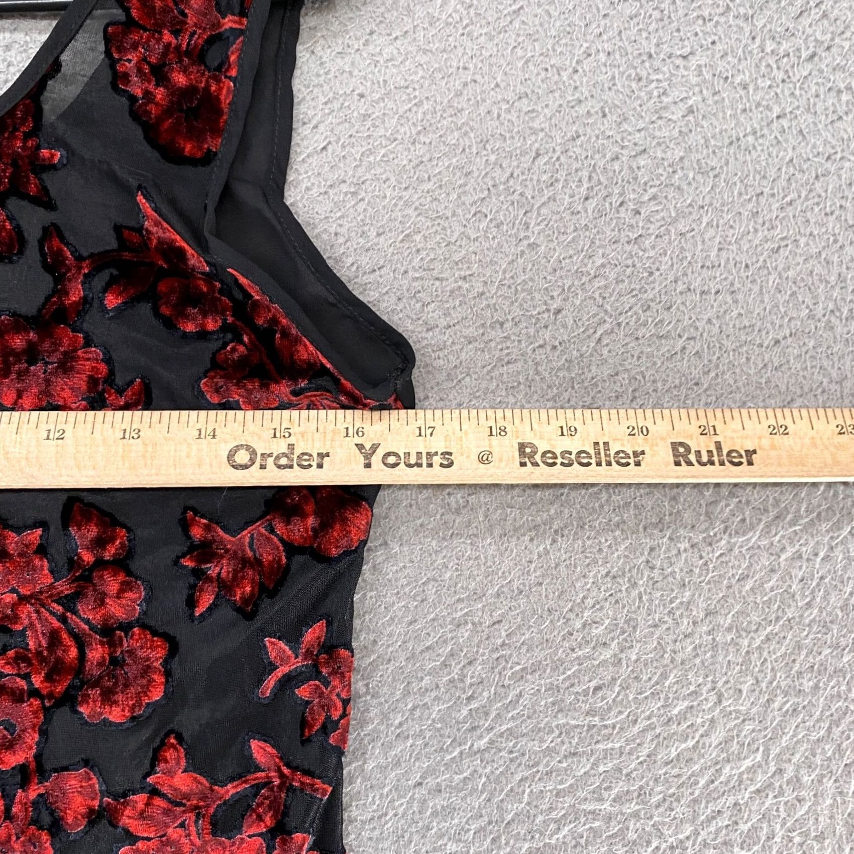 Velvet VINTAGE Gilligan & O'Malley Burnout Velvet Tank Womens M Black Floral Whimsigoth Y2K Moody Virtual Size M / US 6-8 / IT 42-44 - 7 Thumbnail