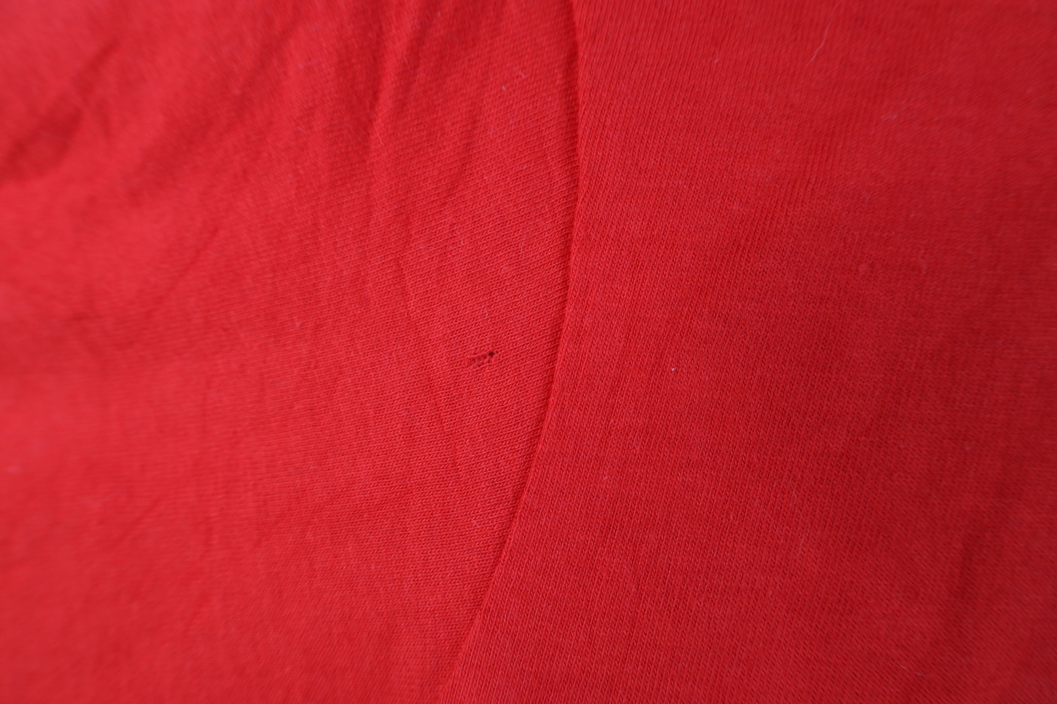 Vintage Vintage 70s Streetwear Maui Hawaii Whale T-Shirt Red USA Size M / US 6-8 / IT 42-44 - 7 Thumbnail