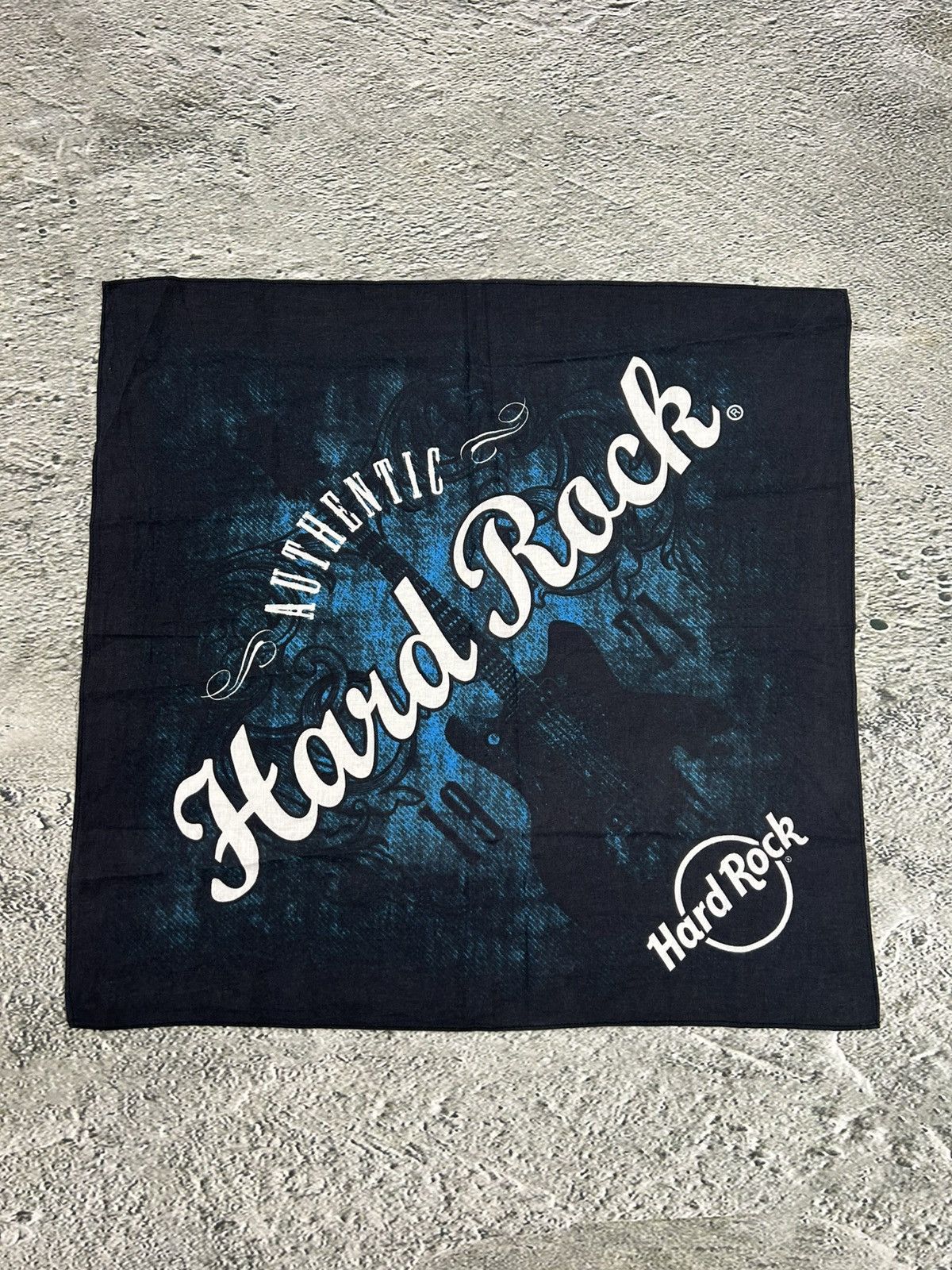 Hard Rock Cafe × Vintage Hard Rock Cafe Shawl Vintage scarf Navy Blue Size ONE SIZE - 1 Thumbnail