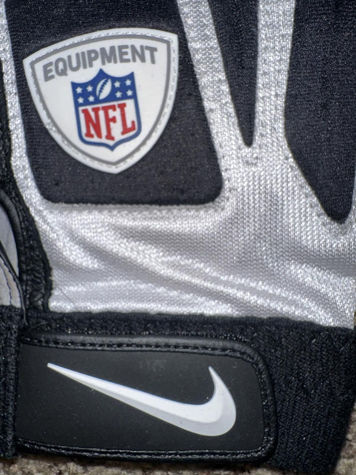 Nike Nike D-Tack IV Leather Palms Linemen Adult NFL Football Gloves Size ONE SIZE - 2 Thumbnail