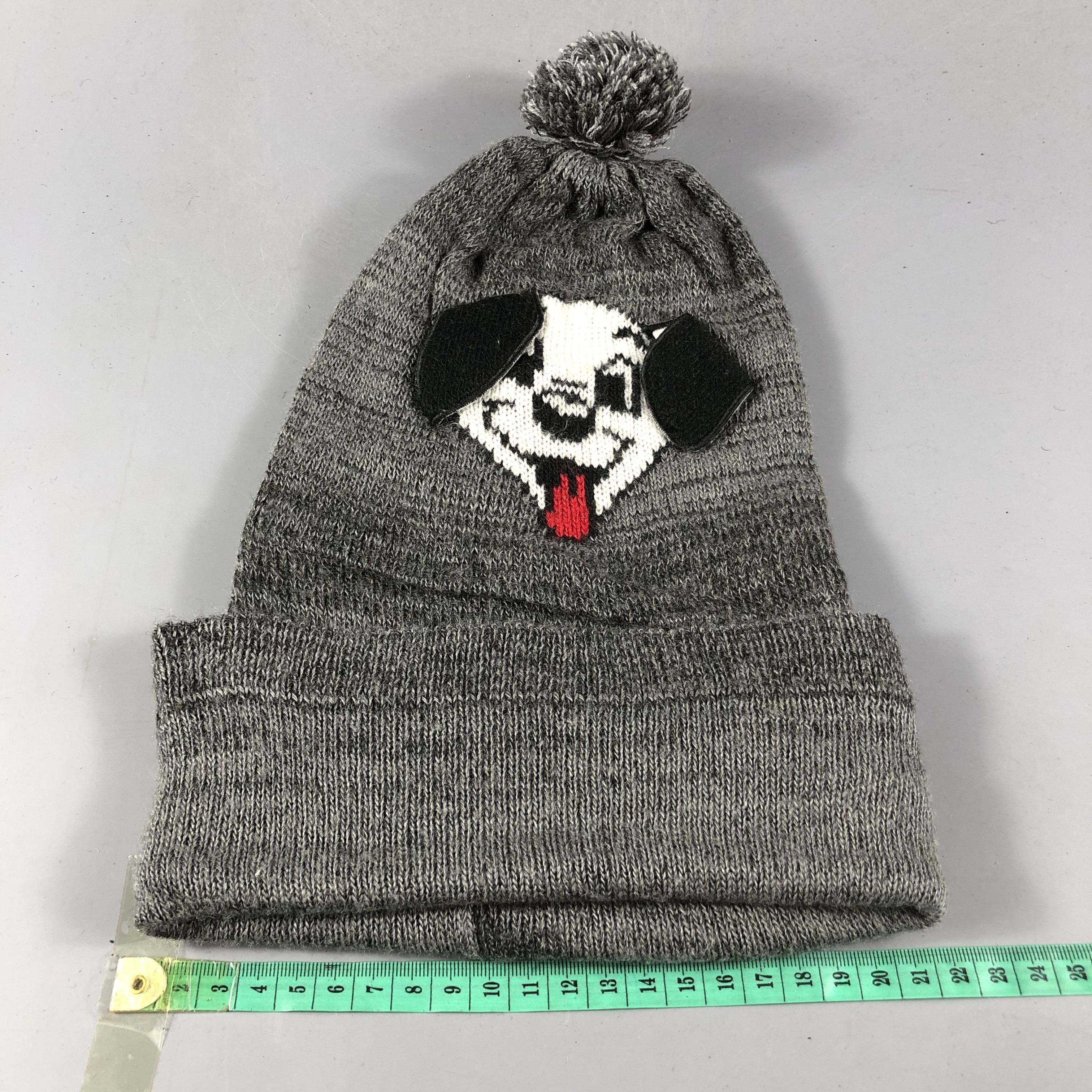 Disney 101 Dalmatians Bobble Beanie Snowcap Snow Hat B600 Size ONE SIZE - 3 Thumbnail