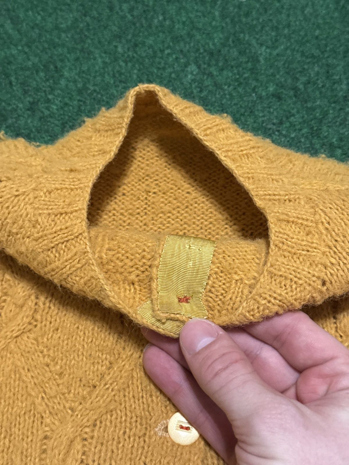 Vintage True Vintage 50s Yellow Knit Cat Eye 21x21 Yellow Sweater Size XS / US 0-2 / IT 36-38 - 5 Thumbnail