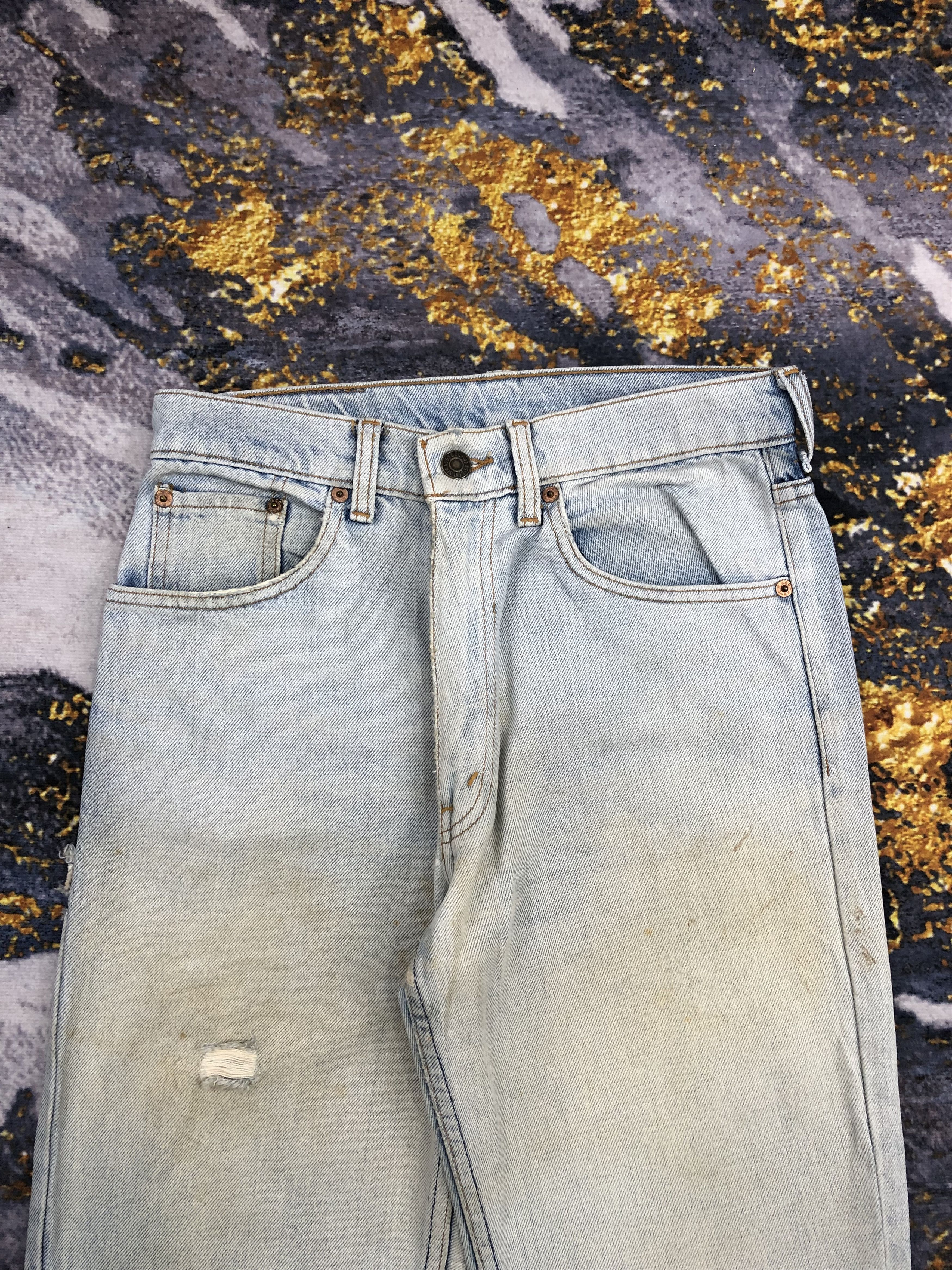 Levi's Vintage Levis Stained Light Washed Jeans DPP0171 Size US 28 / EU 44 - 2 Thumbnail
