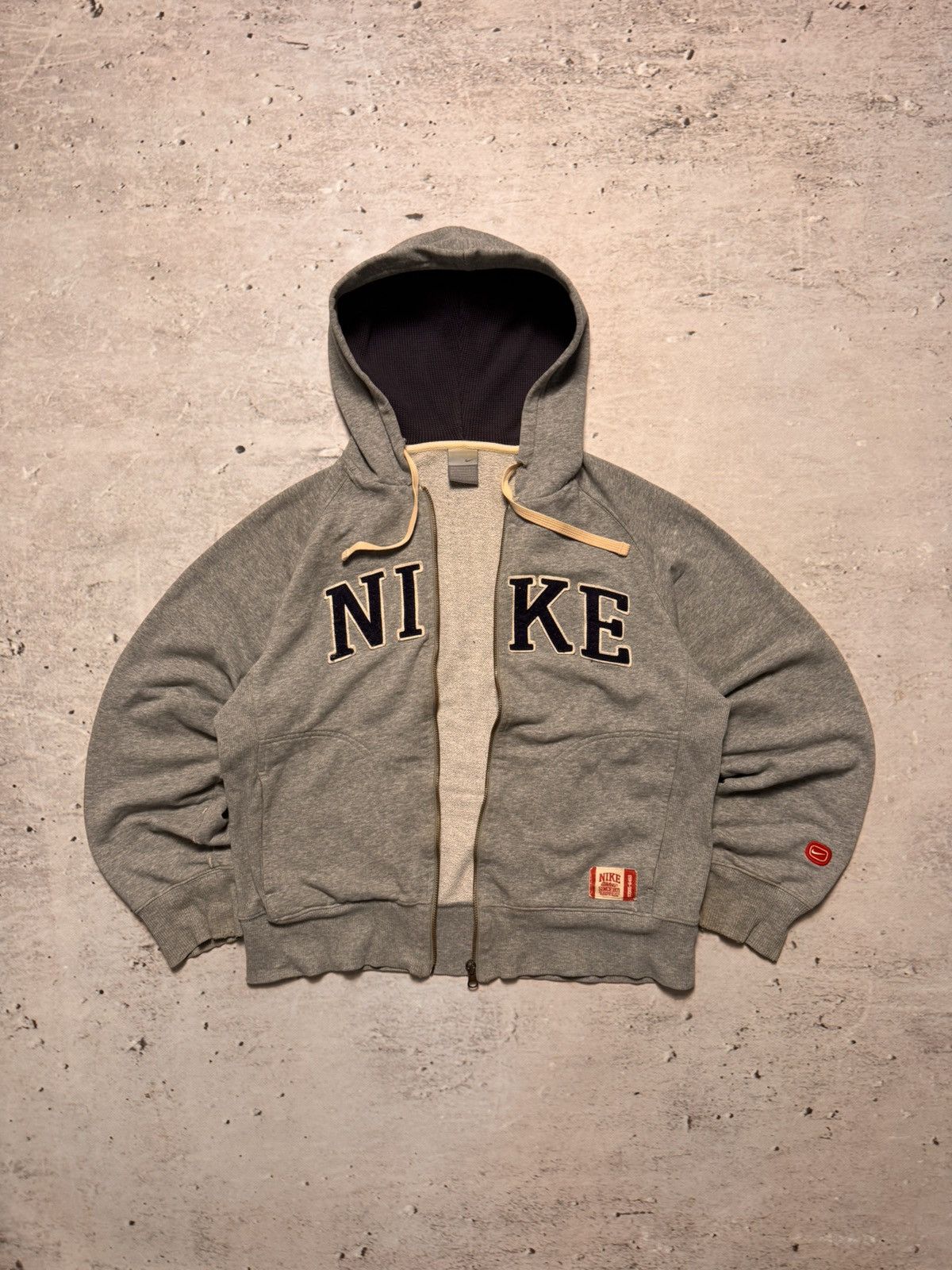 Nike × Vintage NIKE VINTAGE CENTER LOGO OVERSIZE BOXY ZIP HOODIE Size US S / EU 44-46 / 1 - 1 Thumbnail