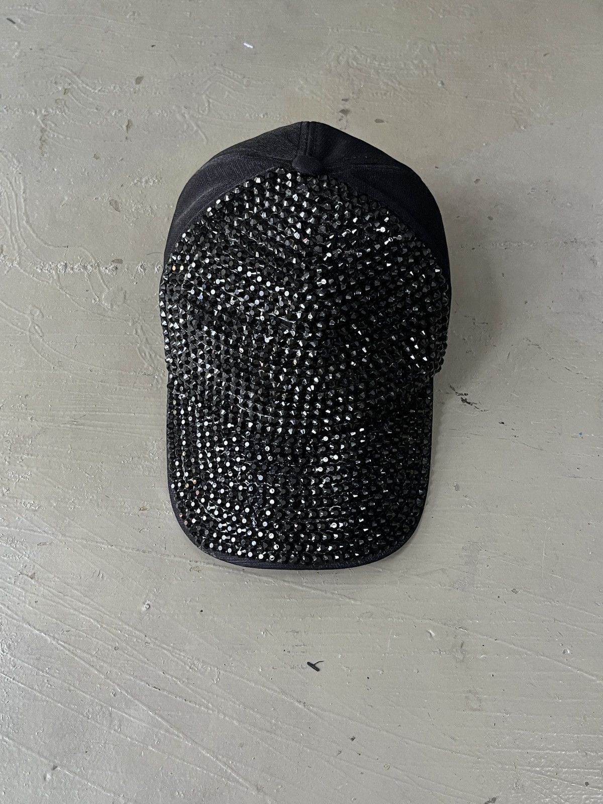 KMRii No ID Studded Swarovski Cap Inspired by Roen Mastermind Size ONE SIZE - 3 Thumbnail